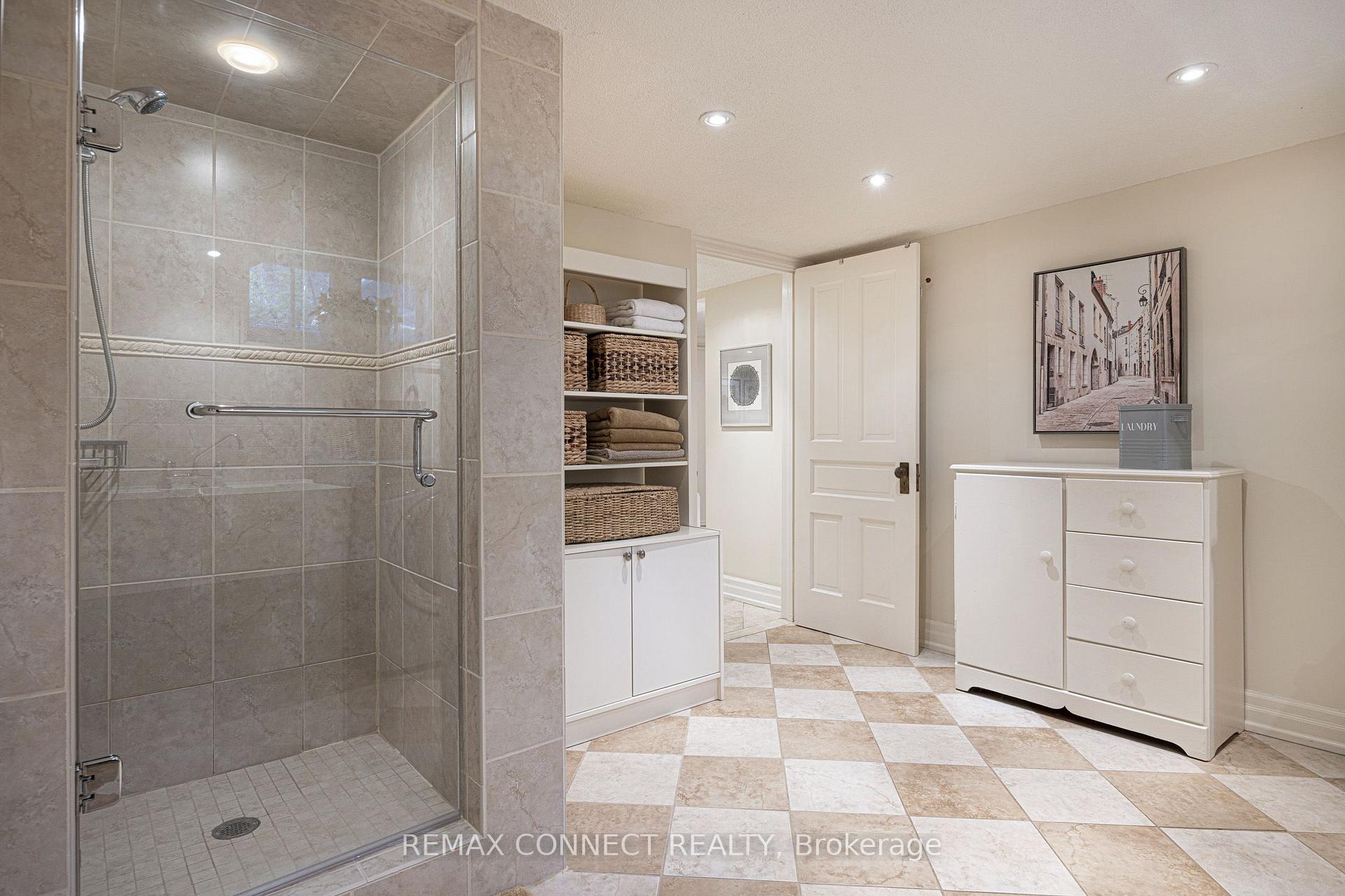 Photo 38 of 22 Belvedere Boulevard, Etobicoke, Kingsway South — HOMEH