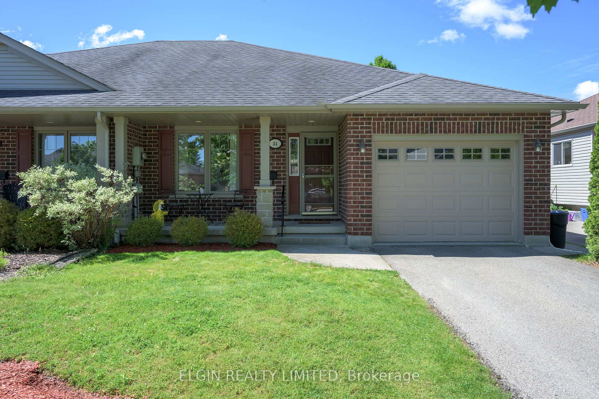 Photo 2 of 34 Pear Tree Avenue, St. Thomas — HOMEH