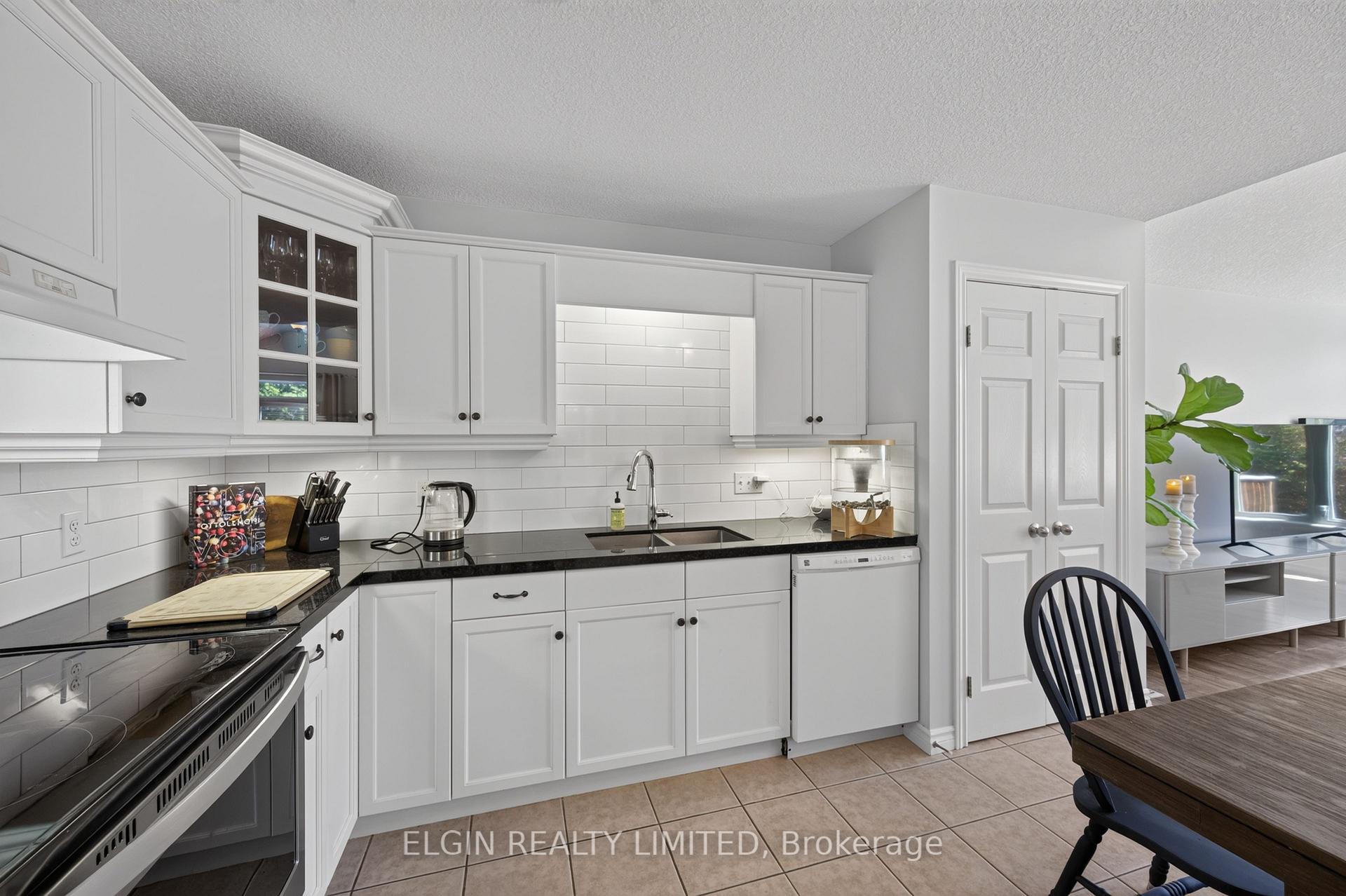 Photo 12 of 34 Pear Tree Avenue, St. Thomas — HOMEH