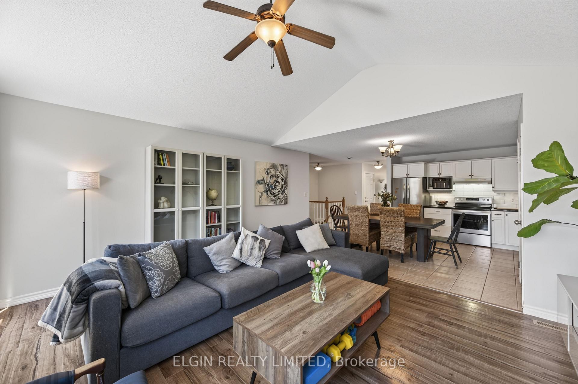 Photo 16 of 34 Pear Tree Avenue, St. Thomas — HOMEH