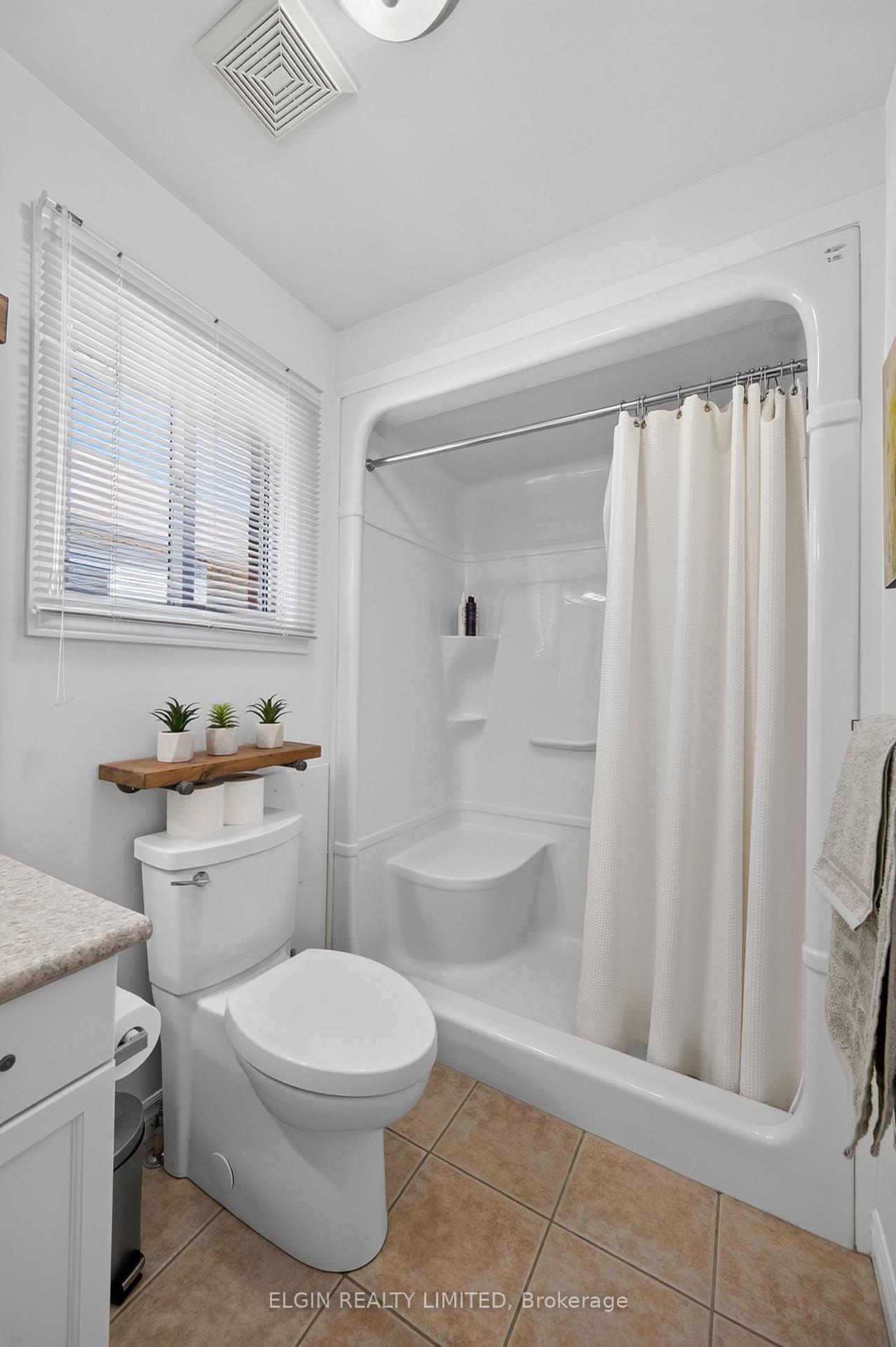 Photo 21 of 34 Pear Tree Avenue, St. Thomas — HOMEH
