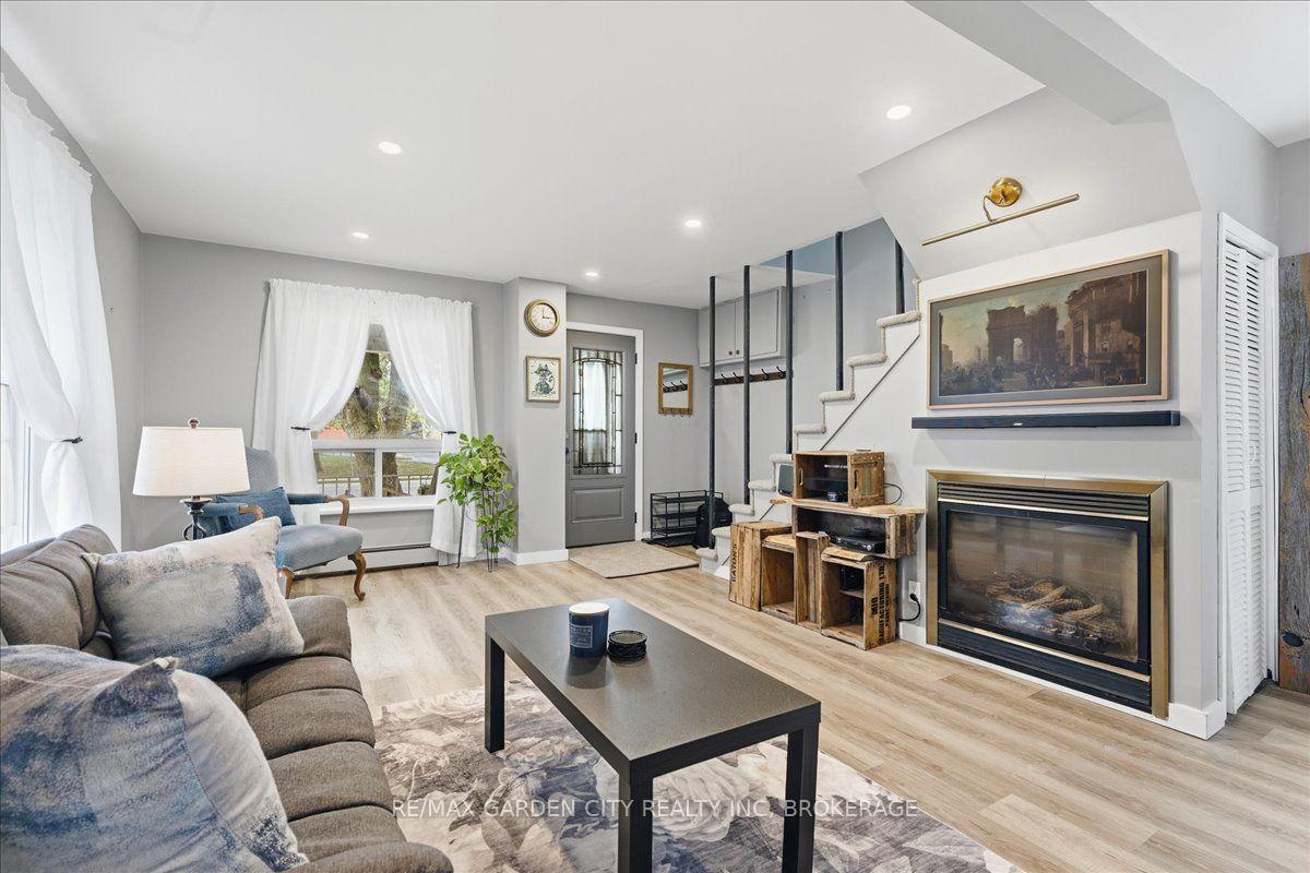 Photo 6 of 14 Forks Road, Welland, Dain City — HOMEH