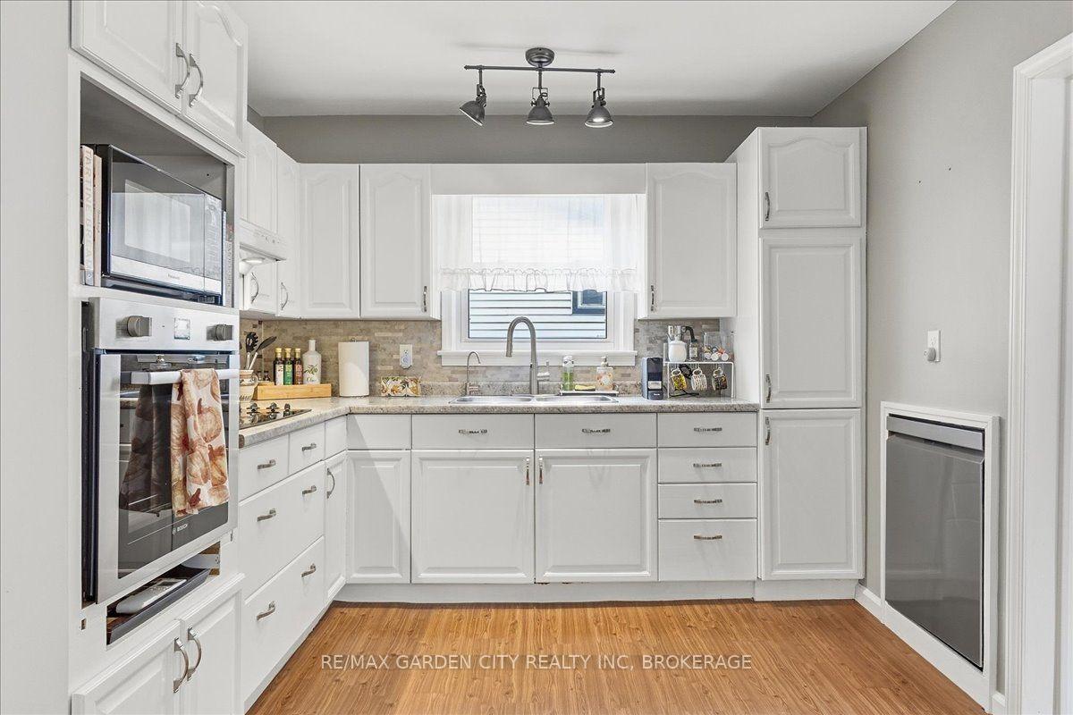 Photo 9 of 14 Forks Road, Welland, Dain City — HOMEH