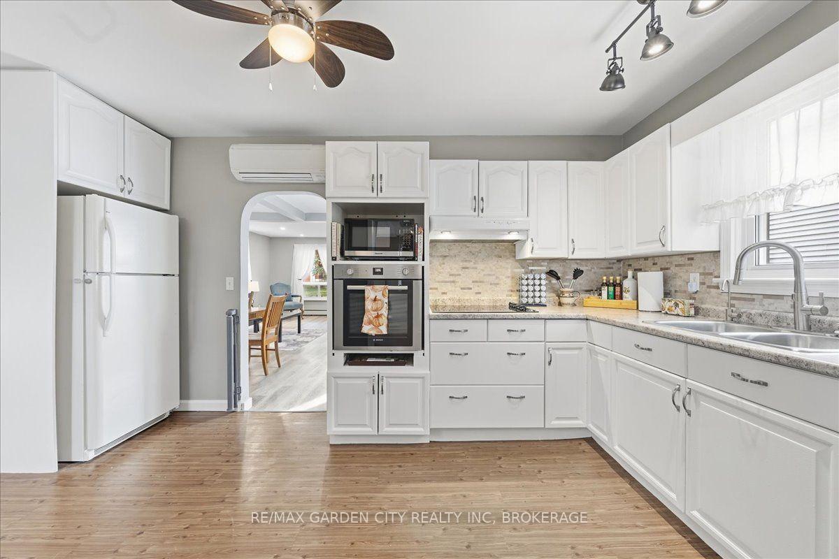 Photo 11 of 14 Forks Road, Welland, Dain City — HOMEH
