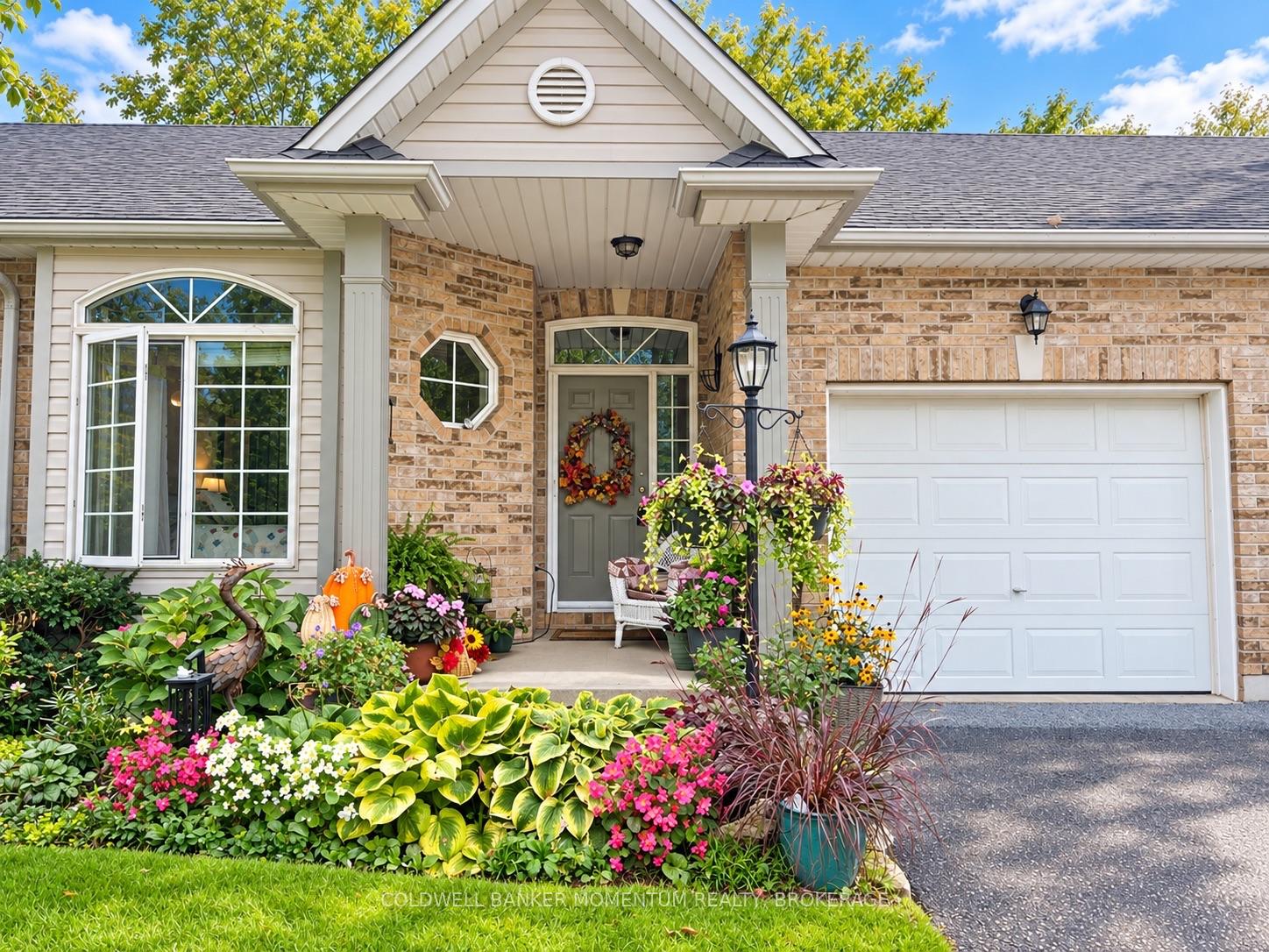 Photo 5 of Unit 11, 5200 Dorchester Road, Niagara Falls, Morrison — HOMEH