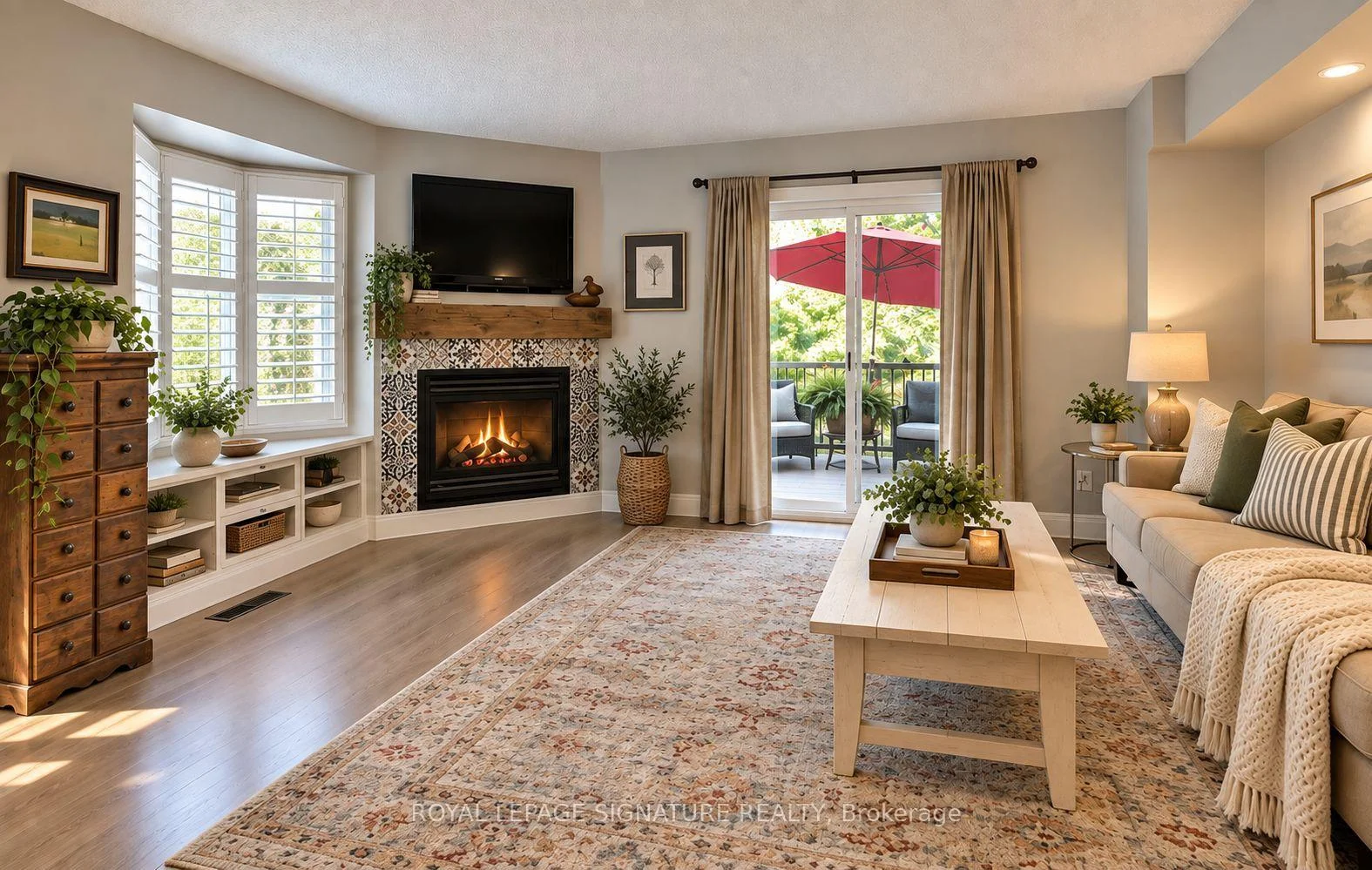 Photo 6 of 27 Normandy Place, Oakville, Central — HOMEH