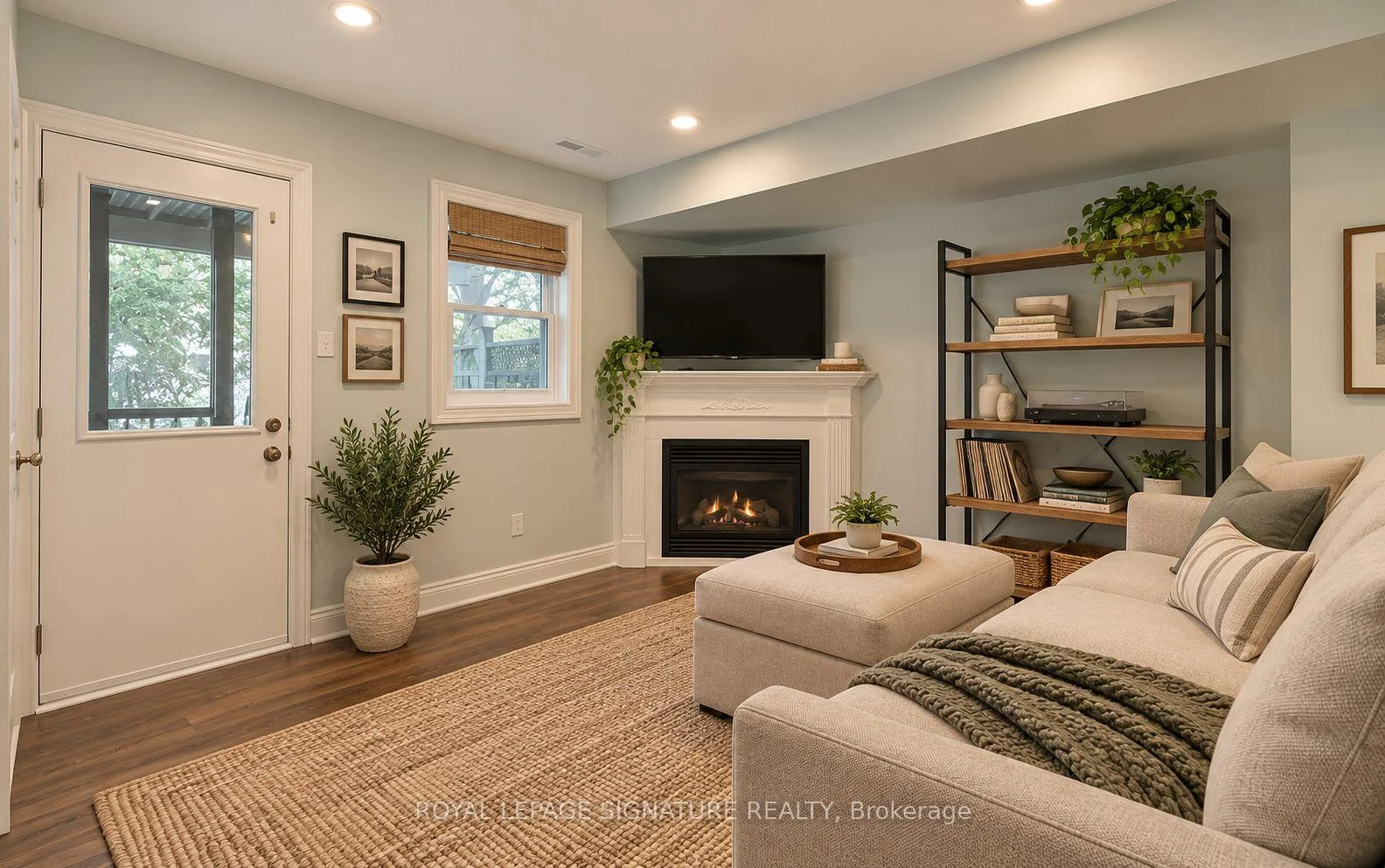 Photo 32 of 27 Normandy Place, Oakville, Central — HOMEH