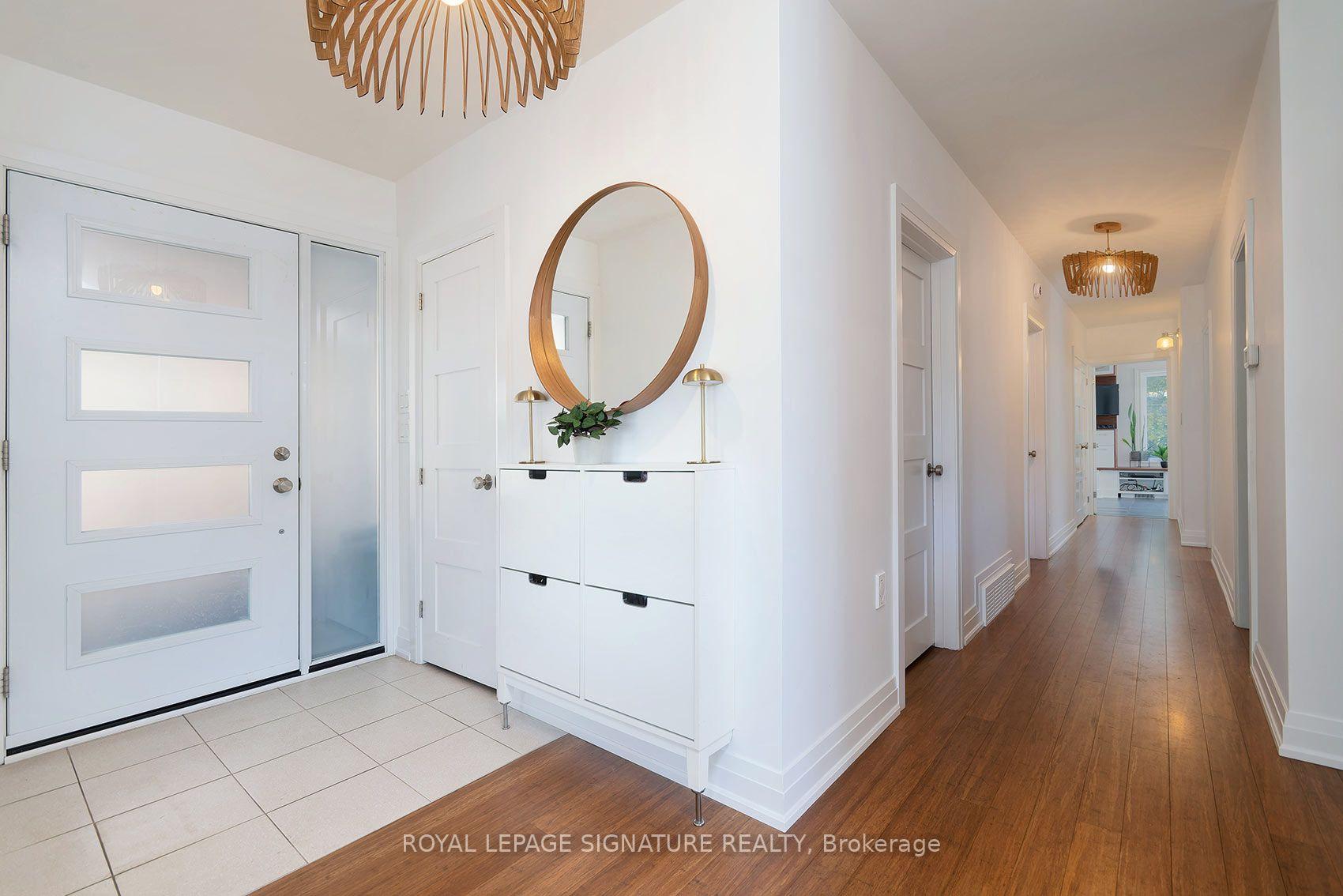 Photo 4 of 11 Koos Road, Etobicoke, Markland Wood — HOMEH