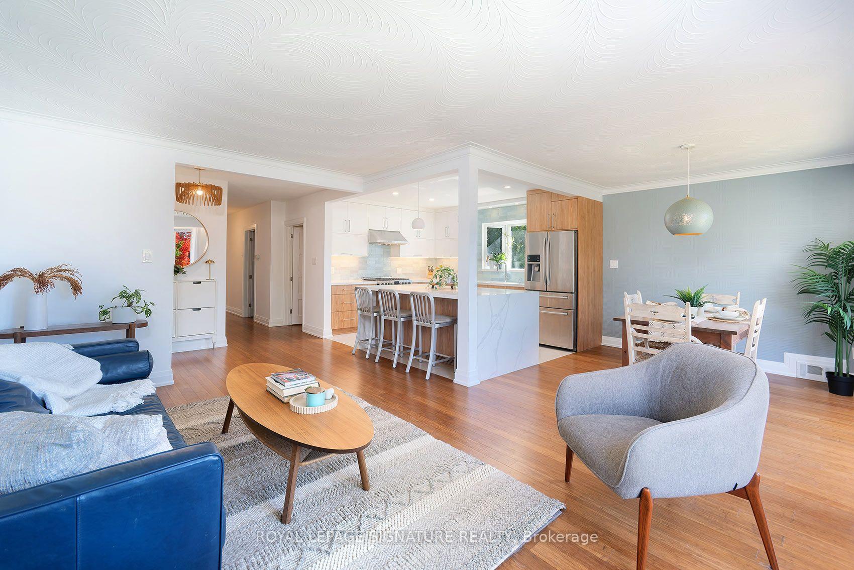 Photo 6 of 11 Koos Road, Etobicoke, Markland Wood — HOMEH