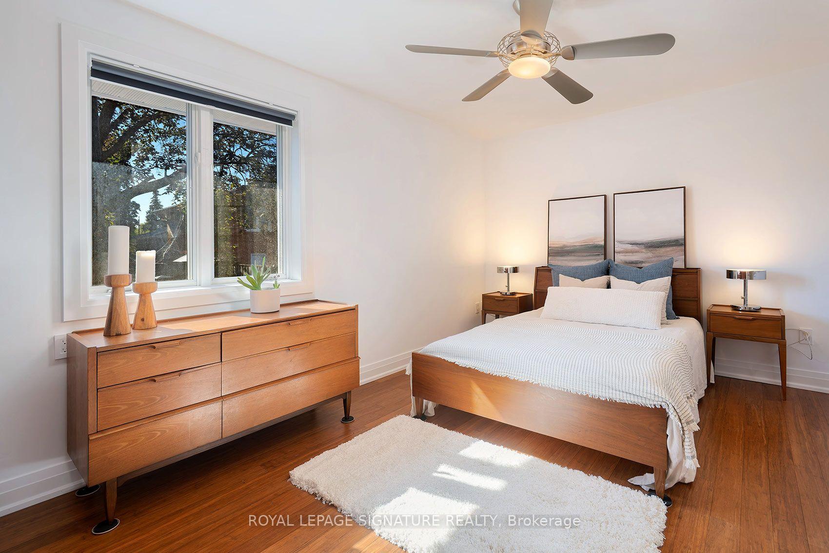 Photo 14 of 11 Koos Road, Etobicoke, Markland Wood — HOMEH