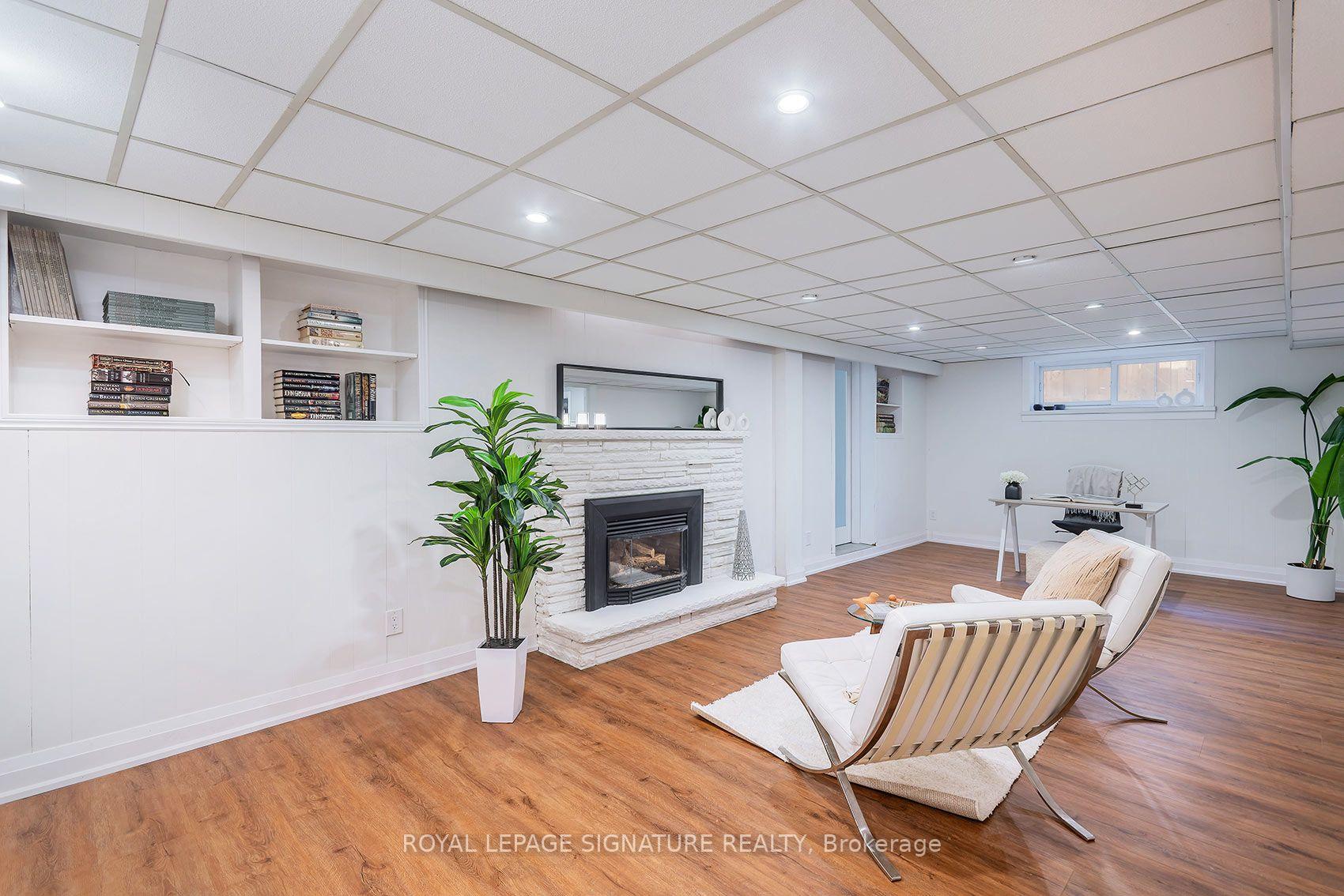 Photo 26 of 11 Koos Road, Etobicoke, Markland Wood — HOMEH
