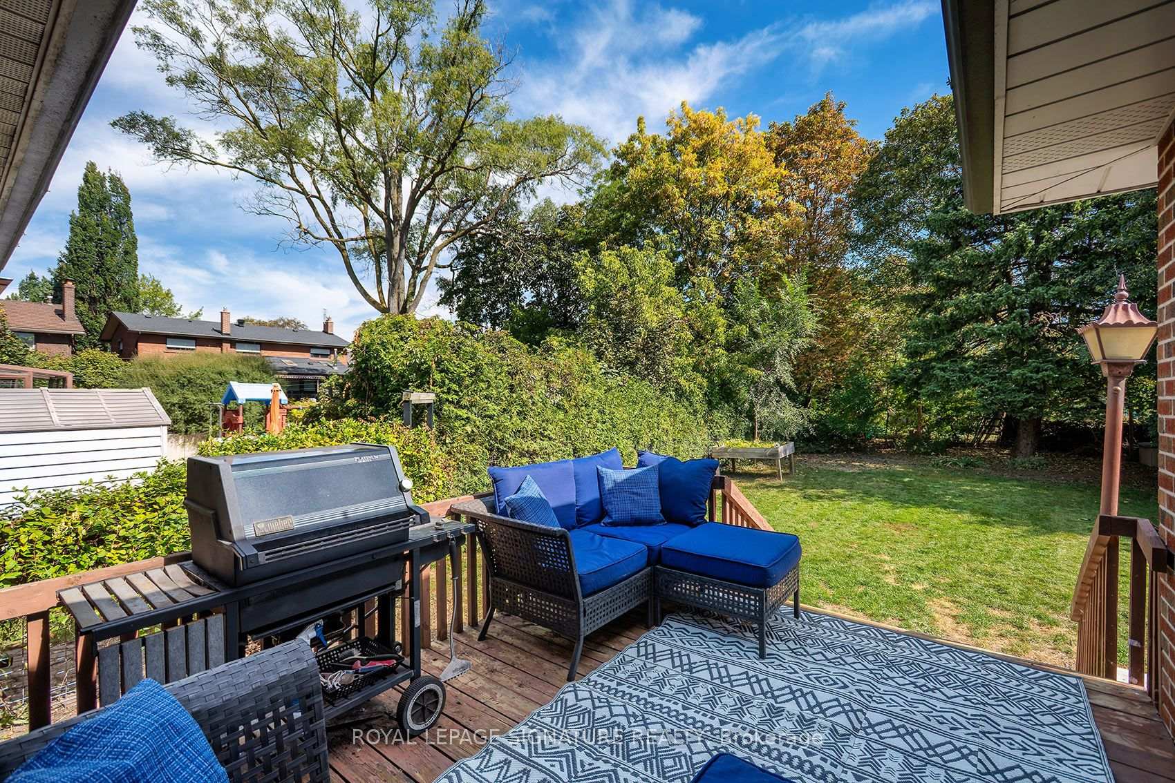 Photo 41 of 11 Koos Road, Etobicoke, Markland Wood — HOMEH