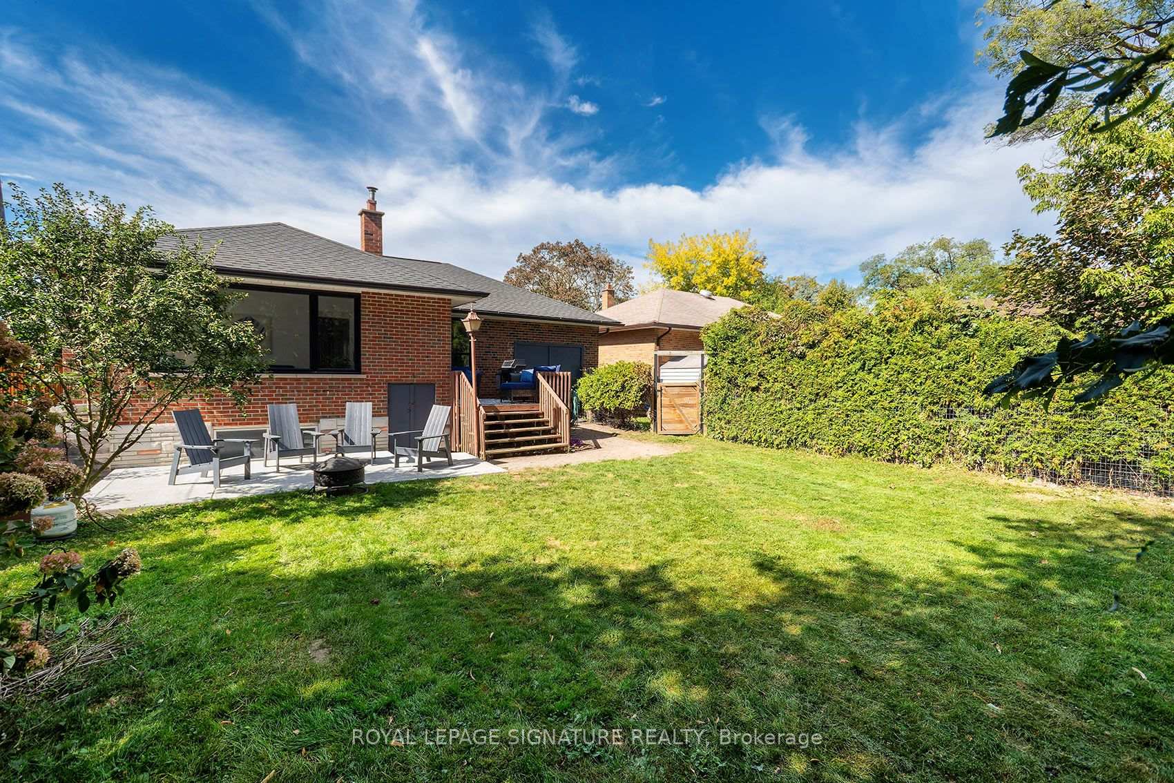 Photo 42 of 11 Koos Road, Etobicoke, Markland Wood — HOMEH