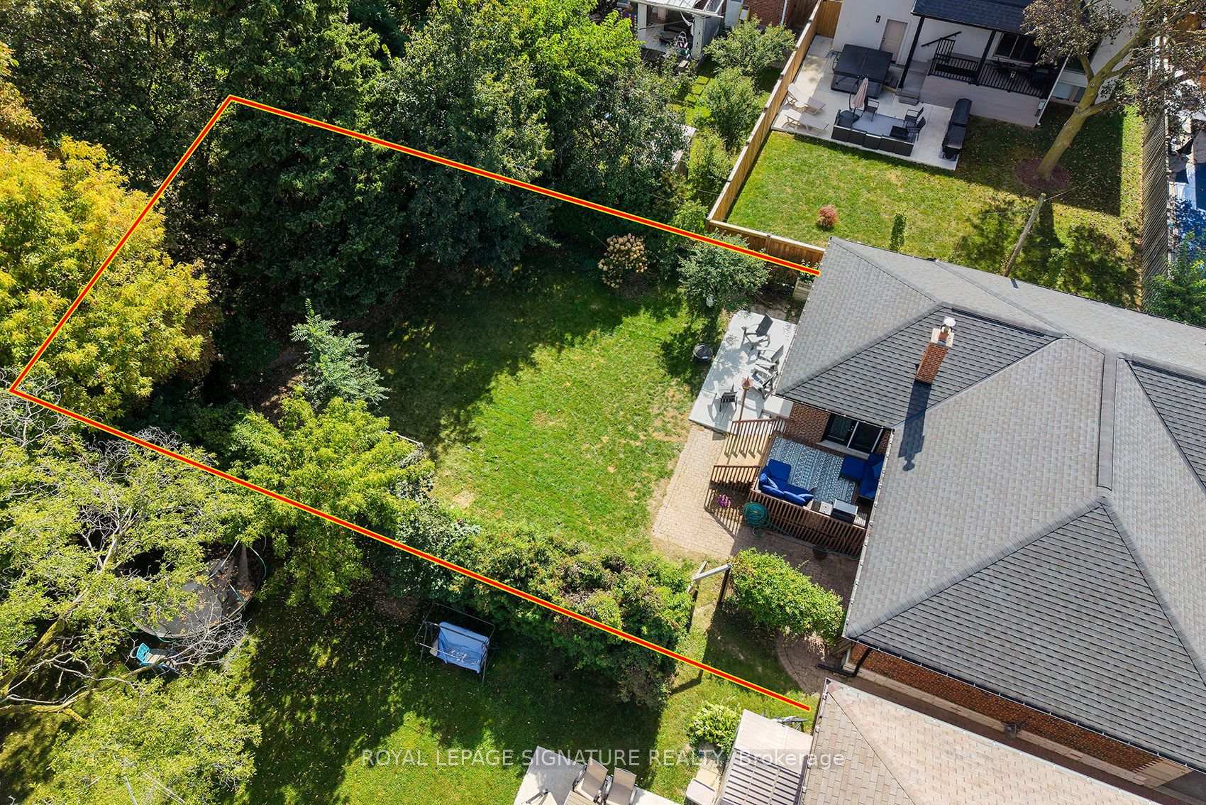 Photo 44 of 11 Koos Road, Etobicoke, Markland Wood — HOMEH