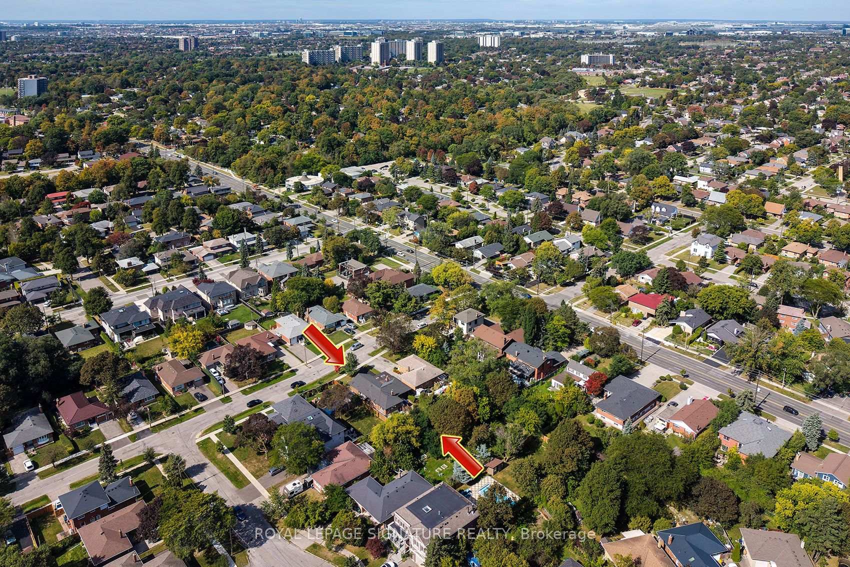 Photo 49 of 11 Koos Road, Etobicoke, Markland Wood — HOMEH