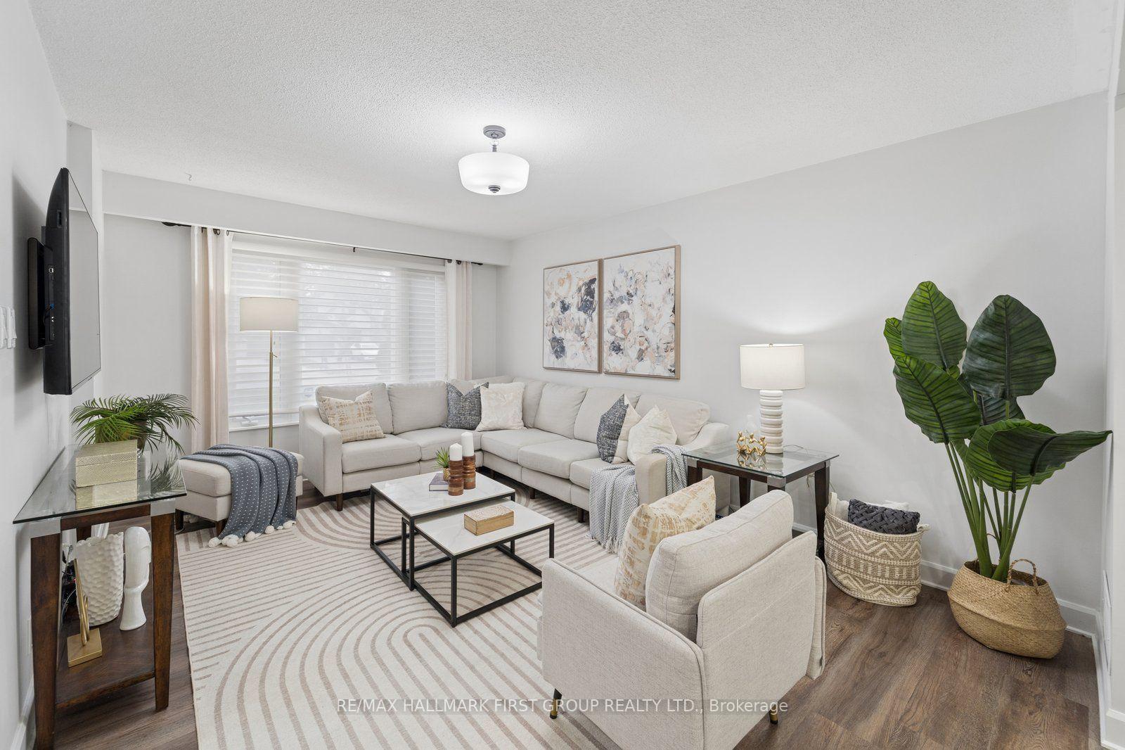 Photo 5 of 577 Creekview Circle, Pickering, West Shore — HOMEH