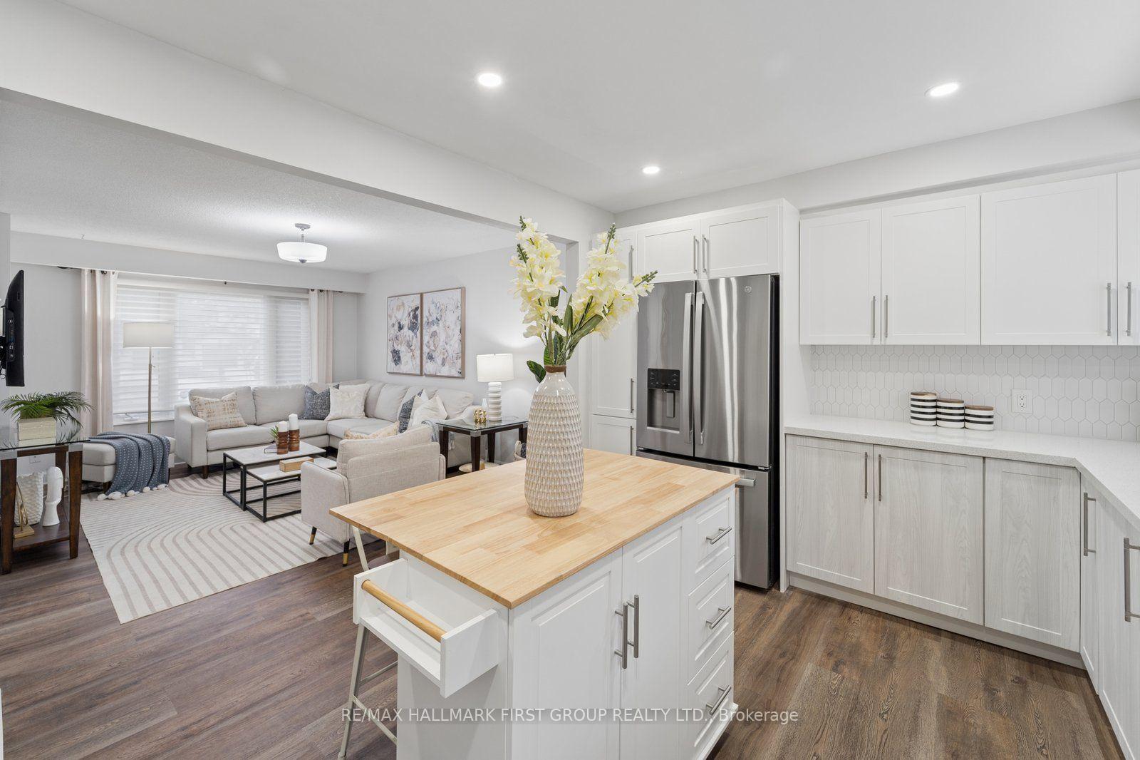 Photo 11 of 577 Creekview Circle, Pickering, West Shore — HOMEH