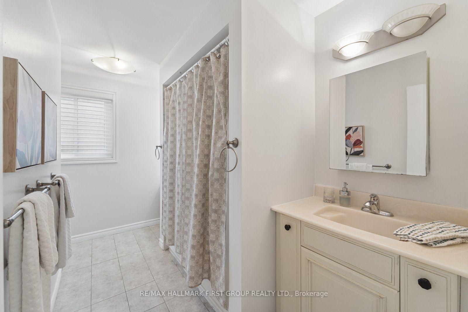 Photo 23 of 577 Creekview Circle, Pickering, West Shore — HOMEH