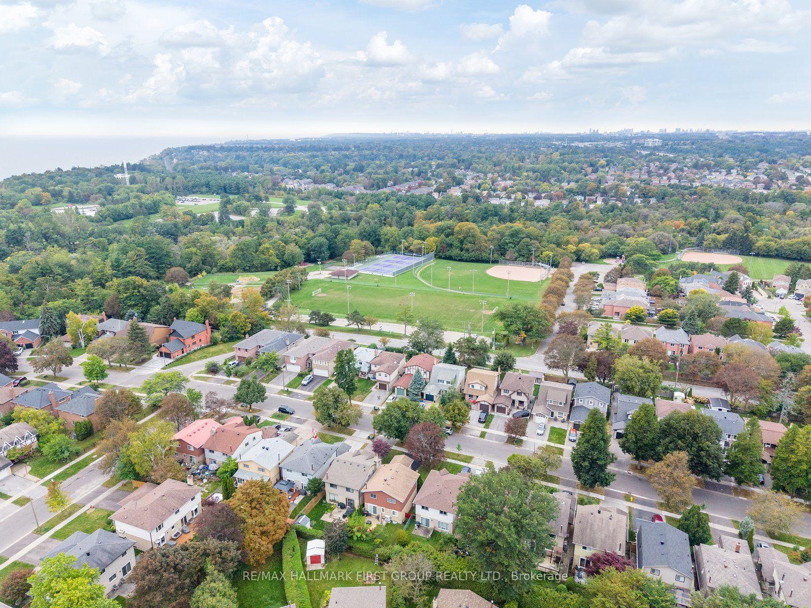 Photo 46 of 577 Creekview Circle, Pickering, West Shore — HOMEH