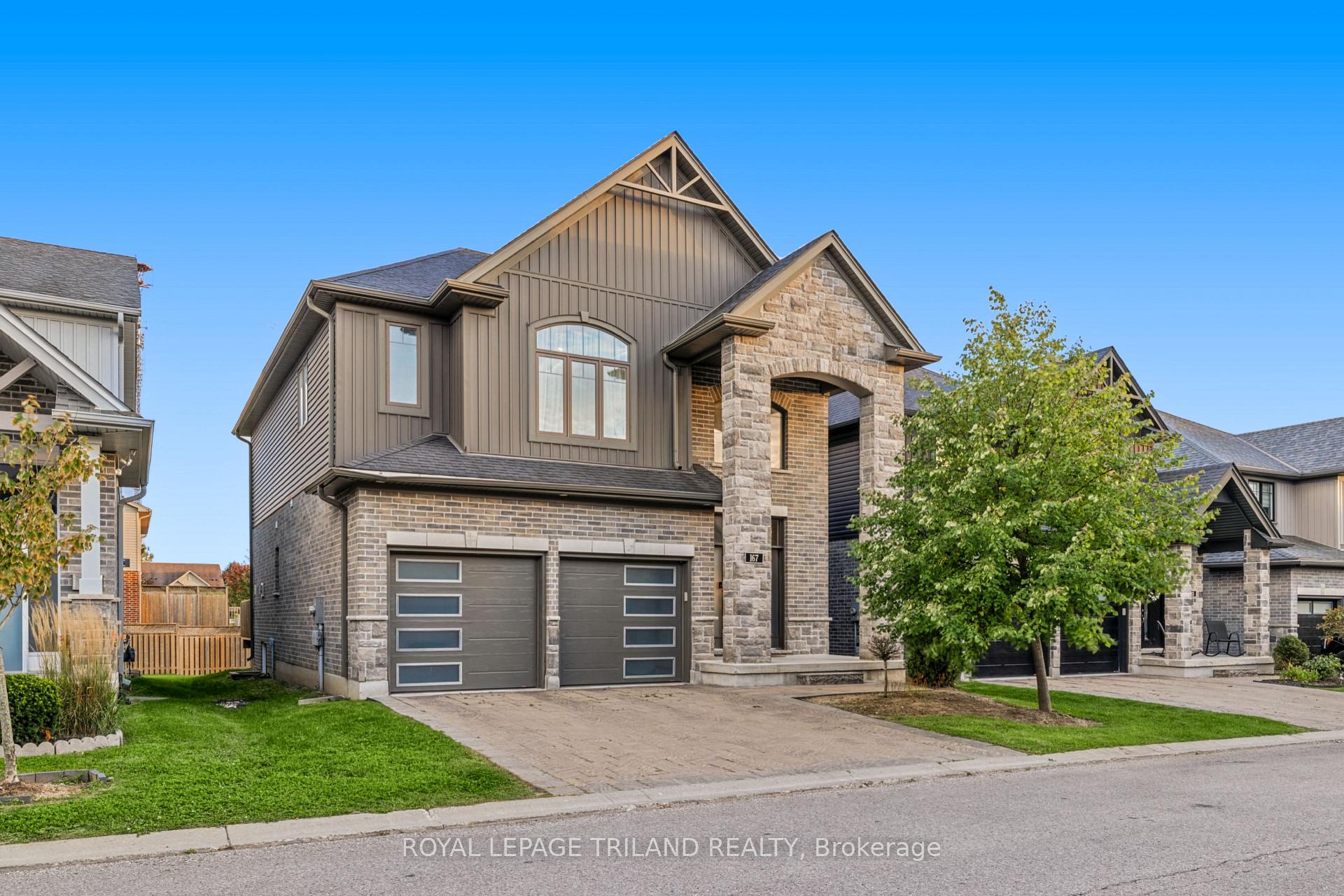 Photo 2 of Unit 167, 1061 Eagletrace Drive, London, North R — HOMEH