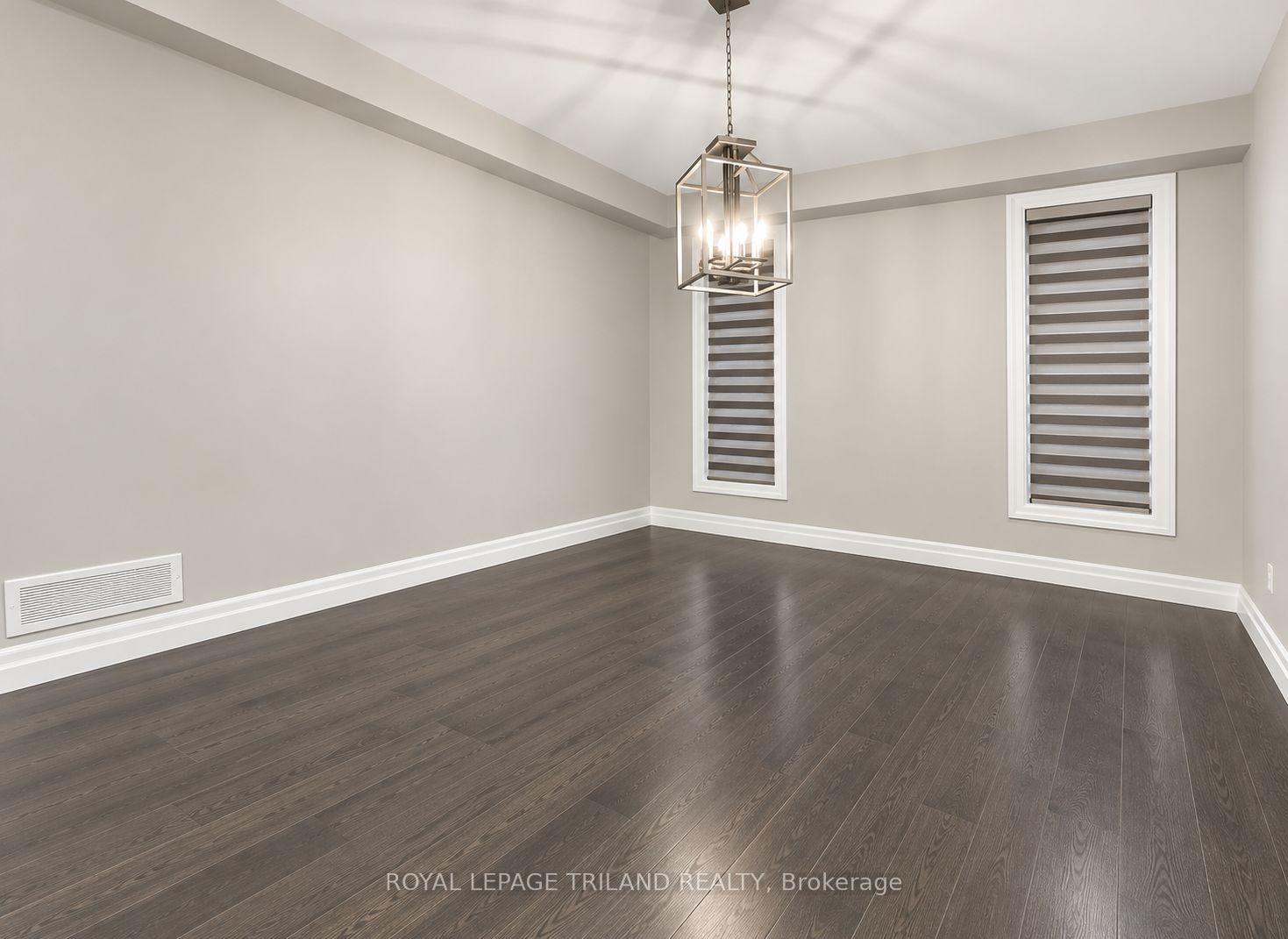 Photo 6 of Unit 167, 1061 Eagletrace Drive, London, North R — HOMEH