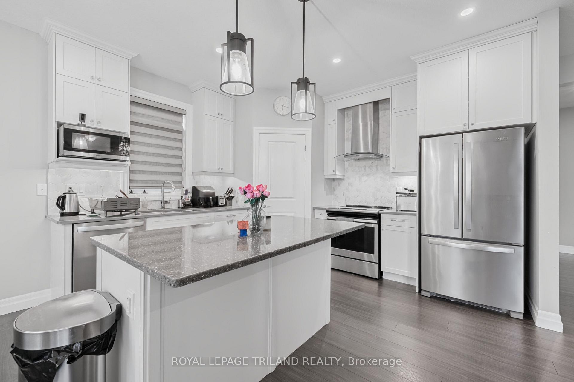 Photo 13 of Unit 167, 1061 Eagletrace Drive, London, North R — HOMEH
