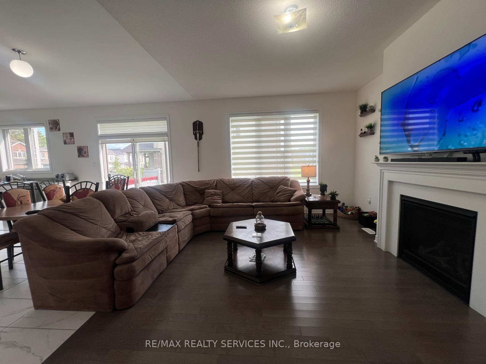 Photo 11 of 734 Anishinaabe Drive, Shelburne — HOMEH