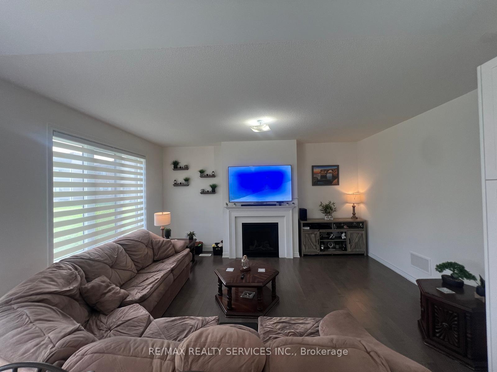 Photo 13 of 734 Anishinaabe Drive, Shelburne — HOMEH