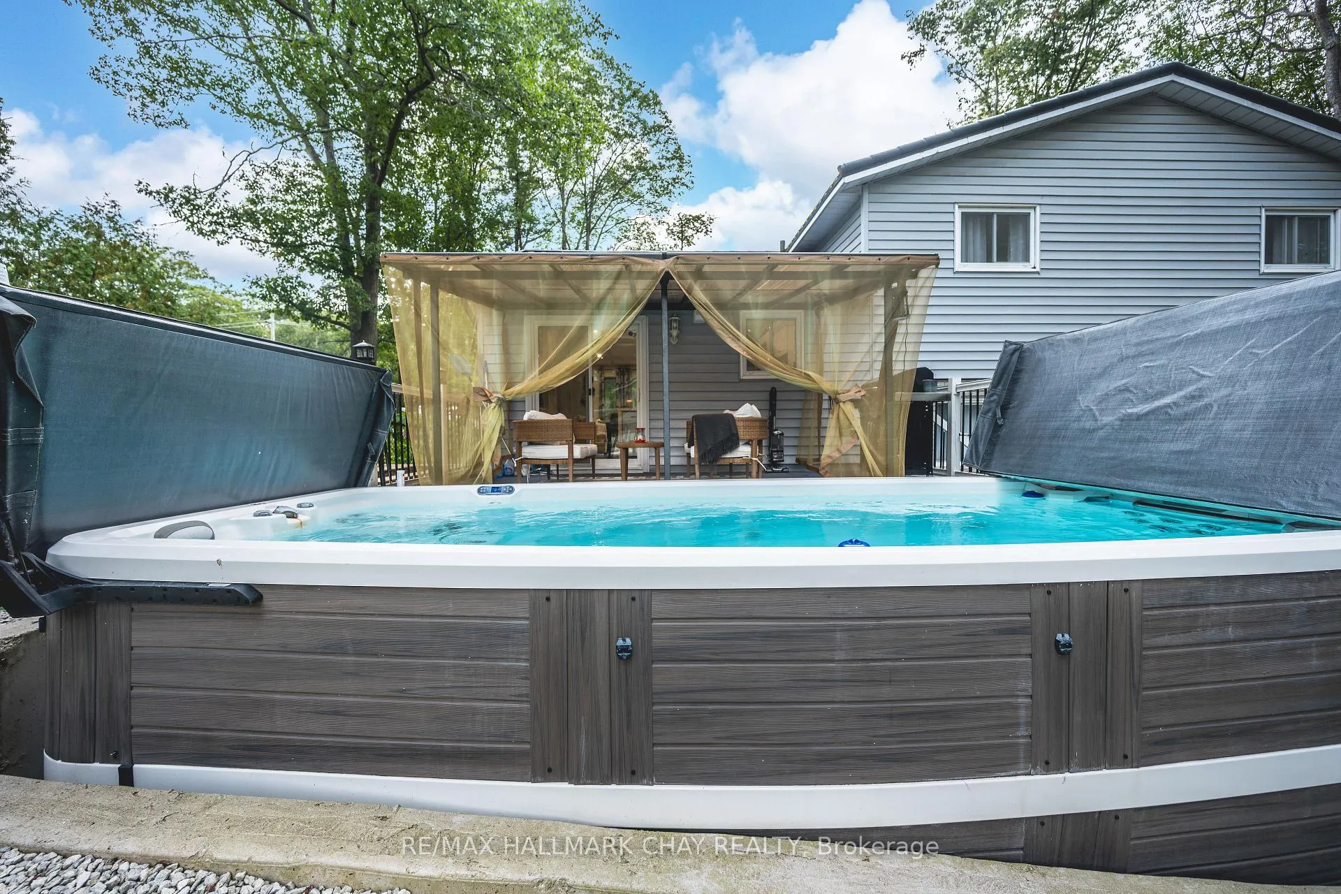 Photo of 275 Sunnidale Road