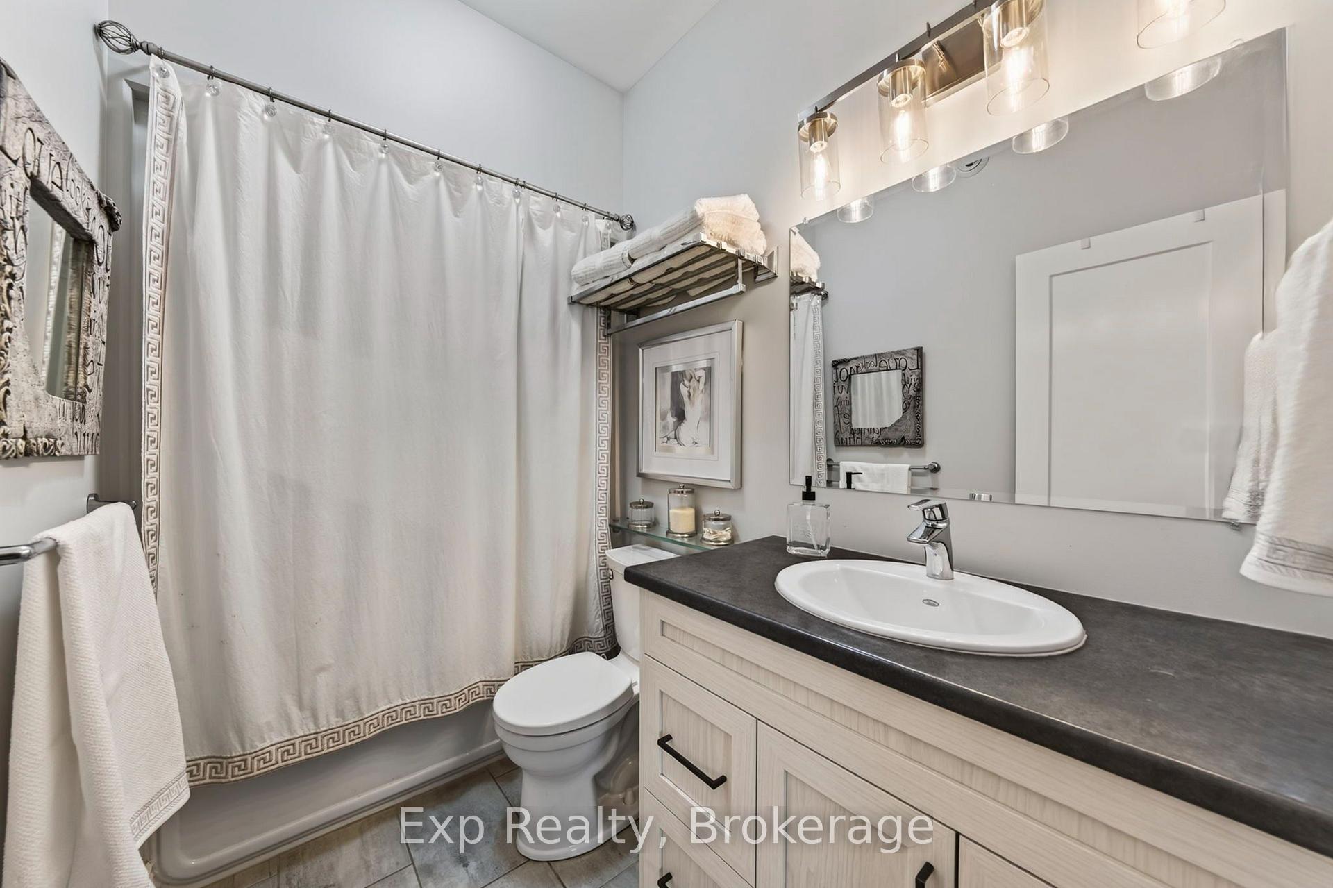 Photo 14 of 12 Covington Crescent, Belleville, Thurlow Ward — HOMEH