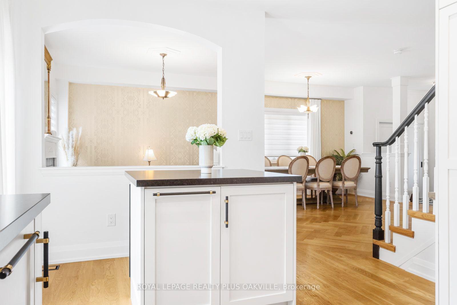 Photo 15 of 3119 Hedges Drive, Burlington, Alton — HOMEH