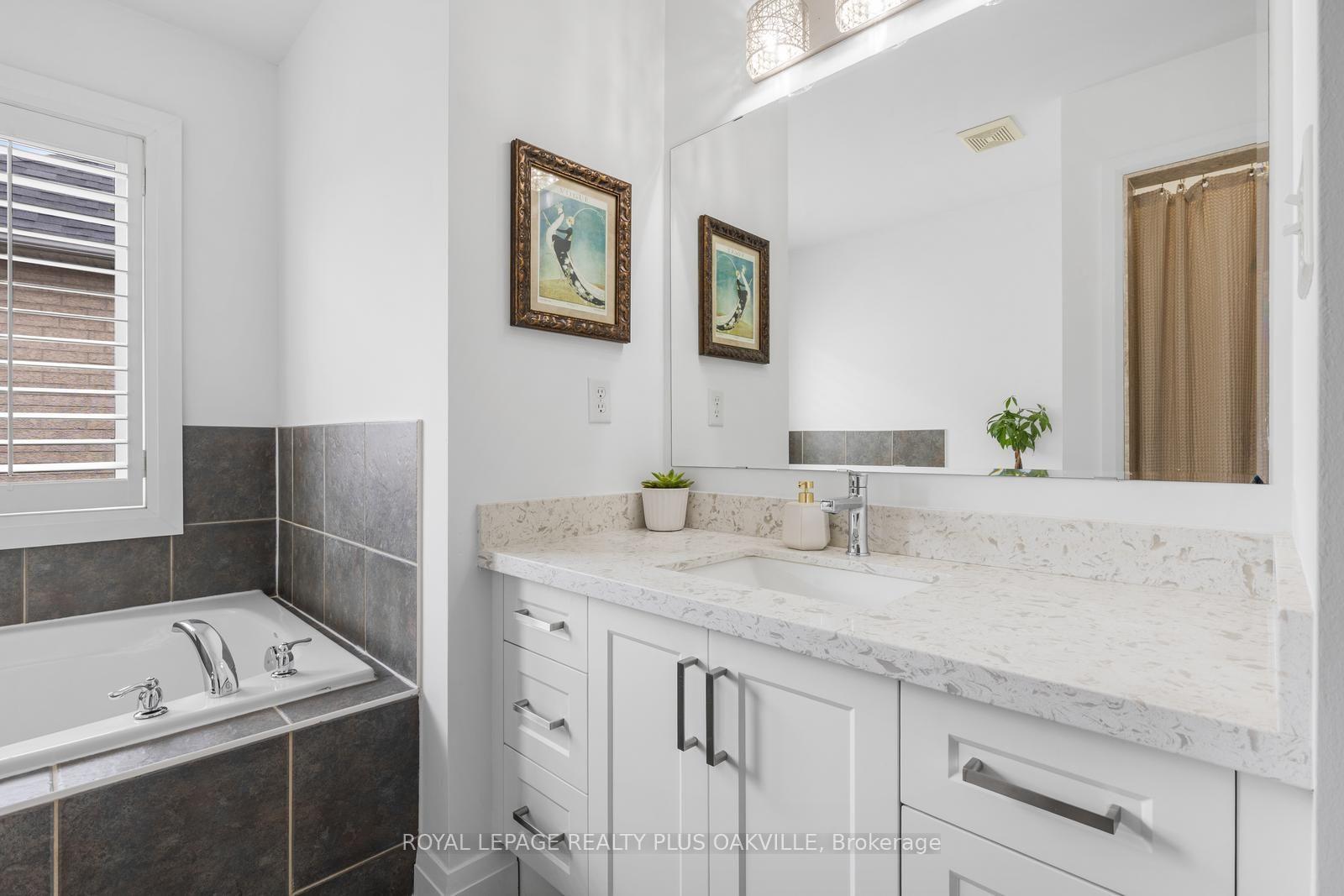 Photo 22 of 3119 Hedges Drive, Burlington, Alton — HOMEH