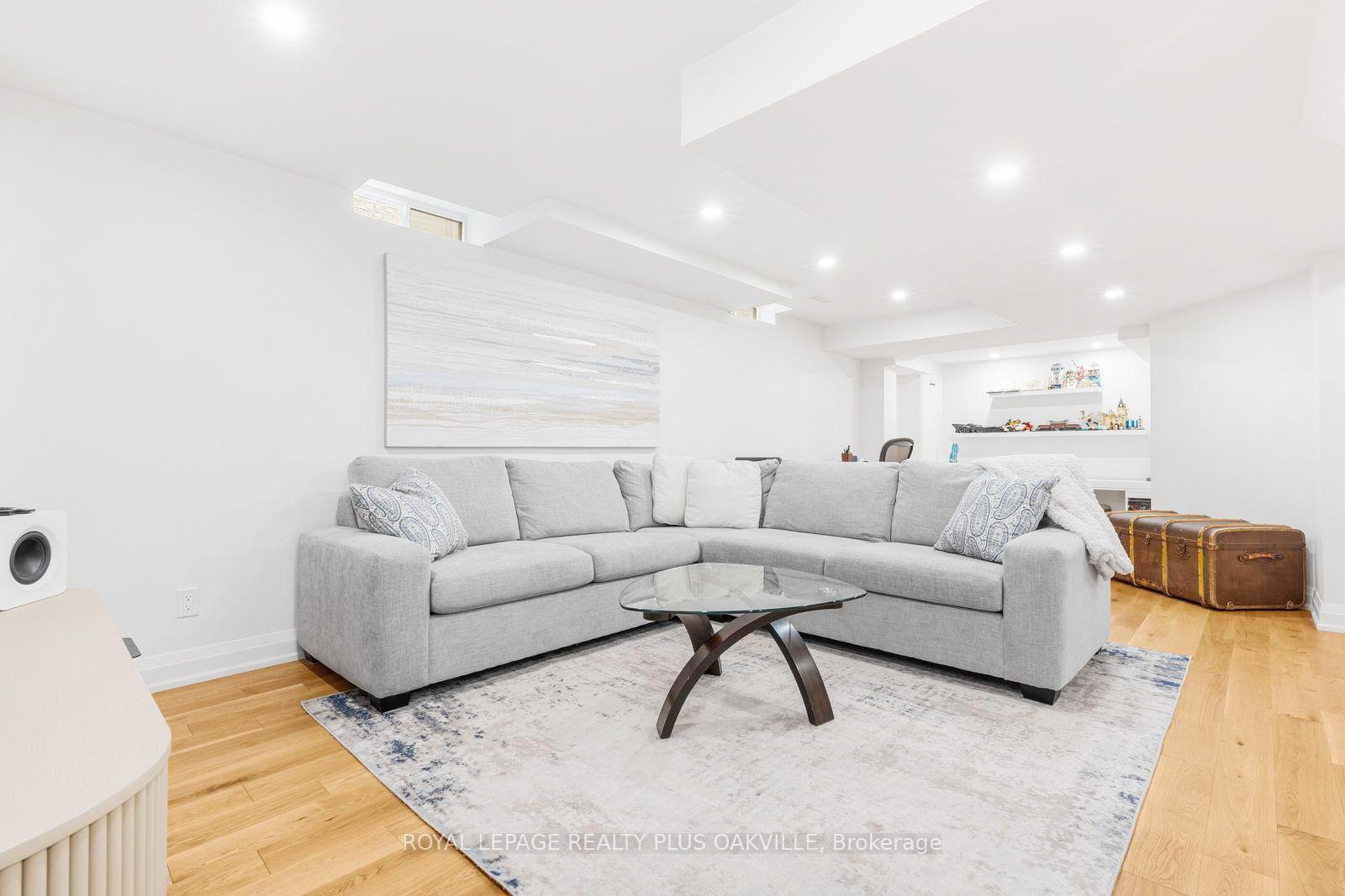 Photo 32 of 3119 Hedges Drive, Burlington, Alton — HOMEH
