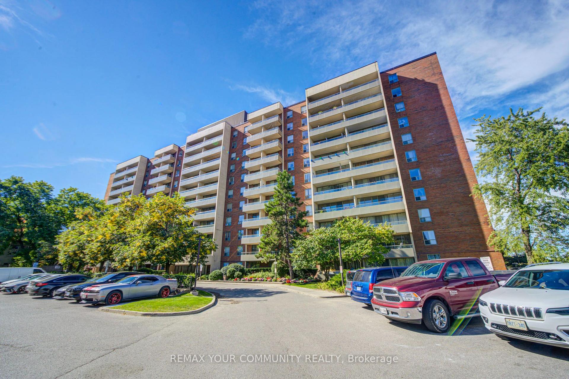 Photo 1 of Unit 711, 19 Four Winds Drive, North York, York University Heights — HOMEH