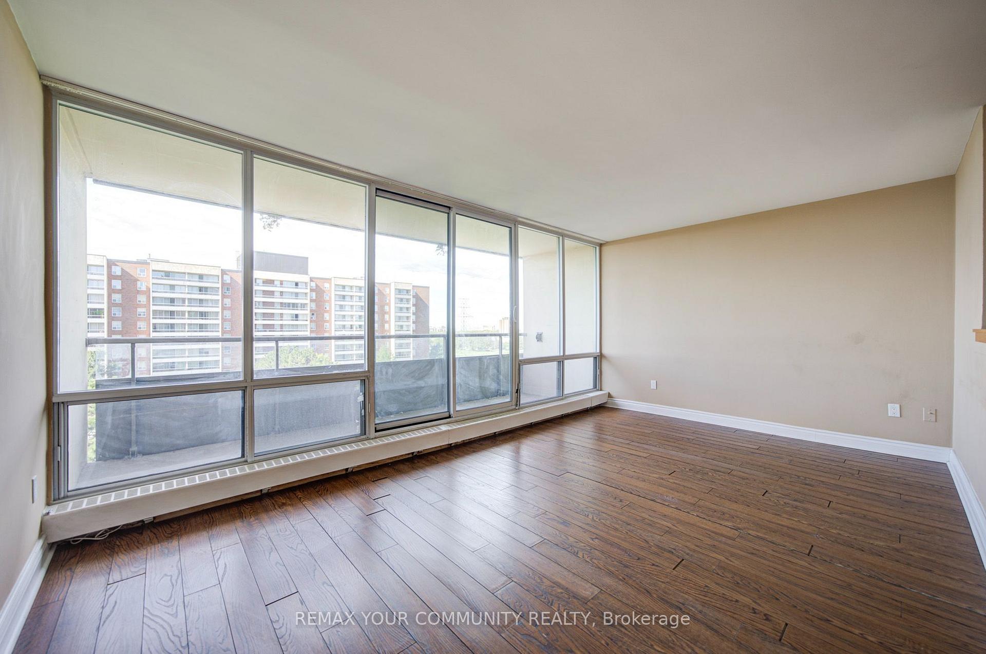 Photo 17 of Unit 711, 19 Four Winds Drive, North York, York University Heights — HOMEH