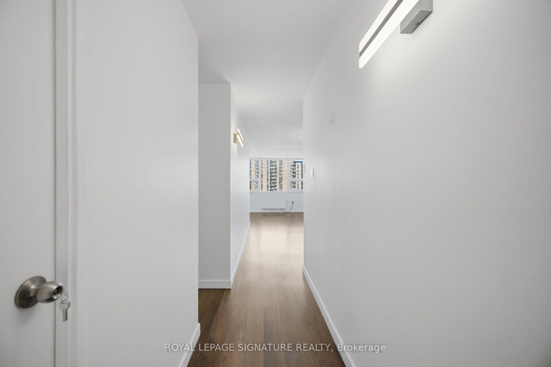 Photo 3 of Unit 1204, 121 Ling Road, Scarborough, West Hill — HOMEH