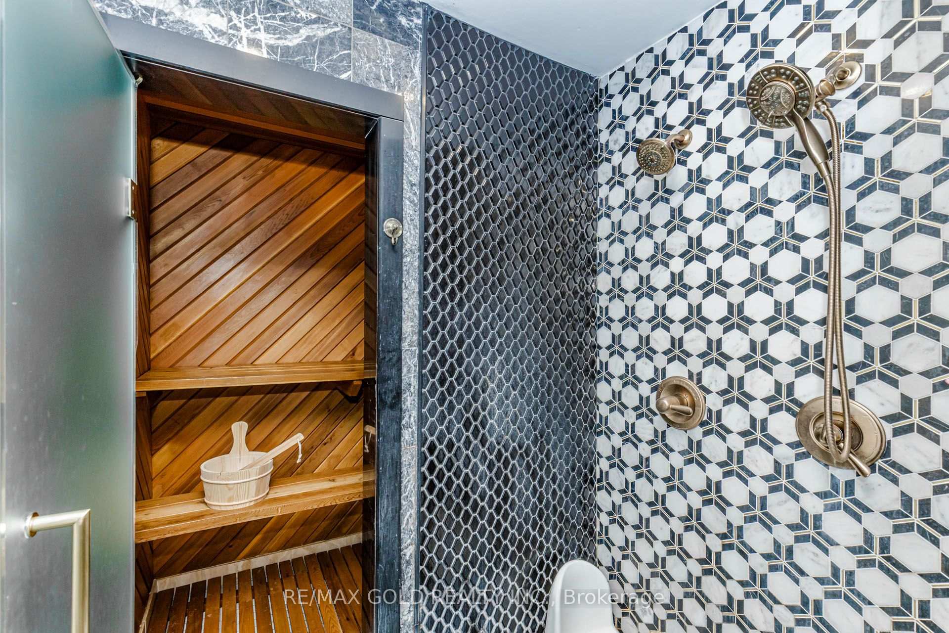 Photo 23 of 108 Montmorency Drive, Hamilton, Red Hill — HOMEH
