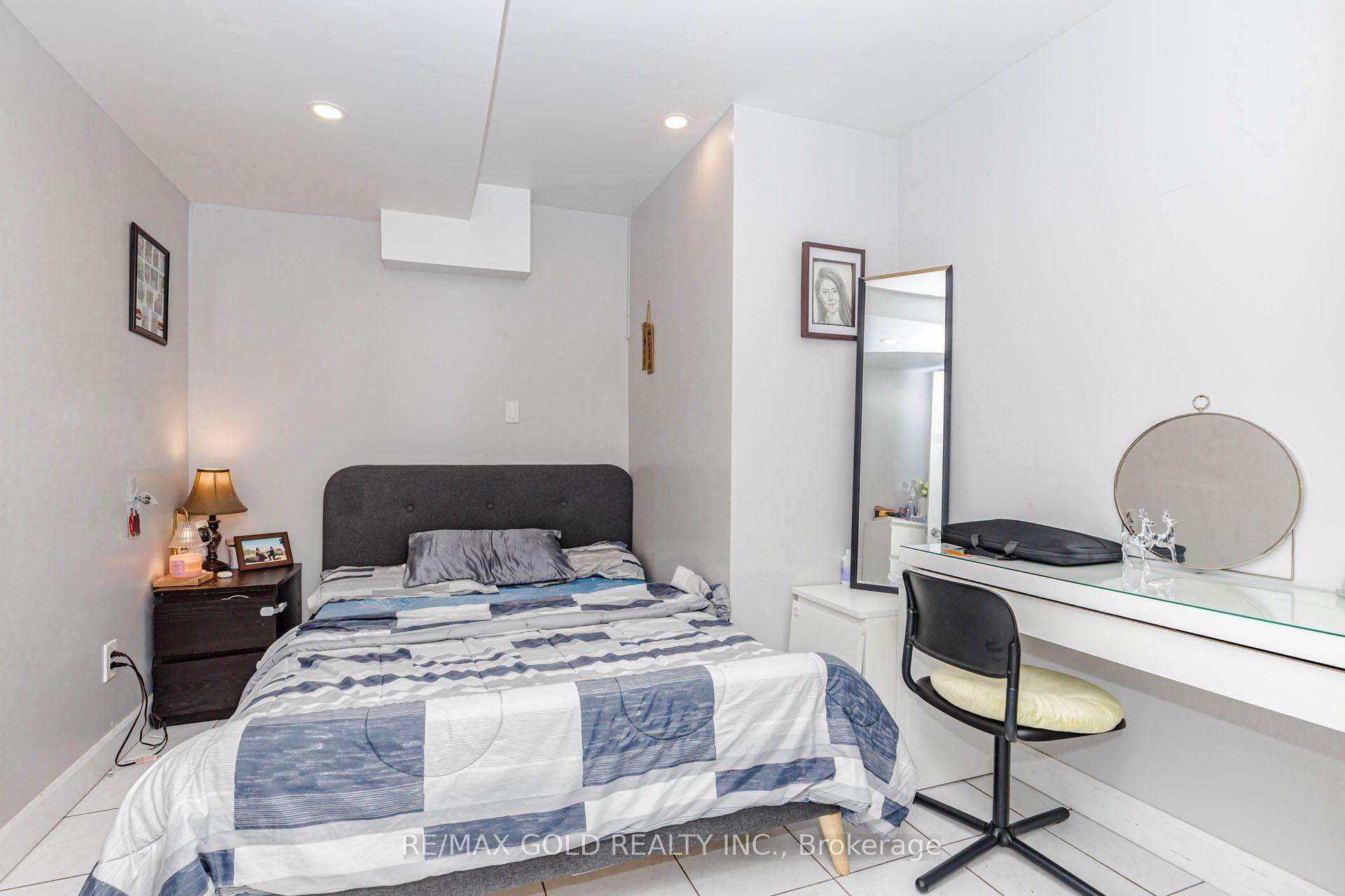 Photo 40 of 108 Montmorency Drive, Hamilton, Red Hill — HOMEH