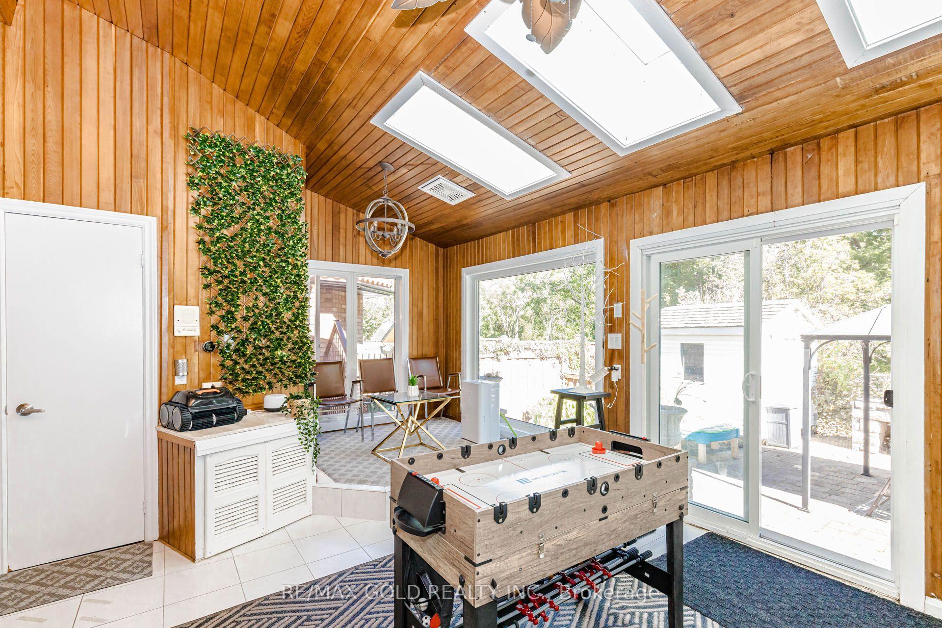 Photo 45 of 108 Montmorency Drive, Hamilton, Red Hill — HOMEH
