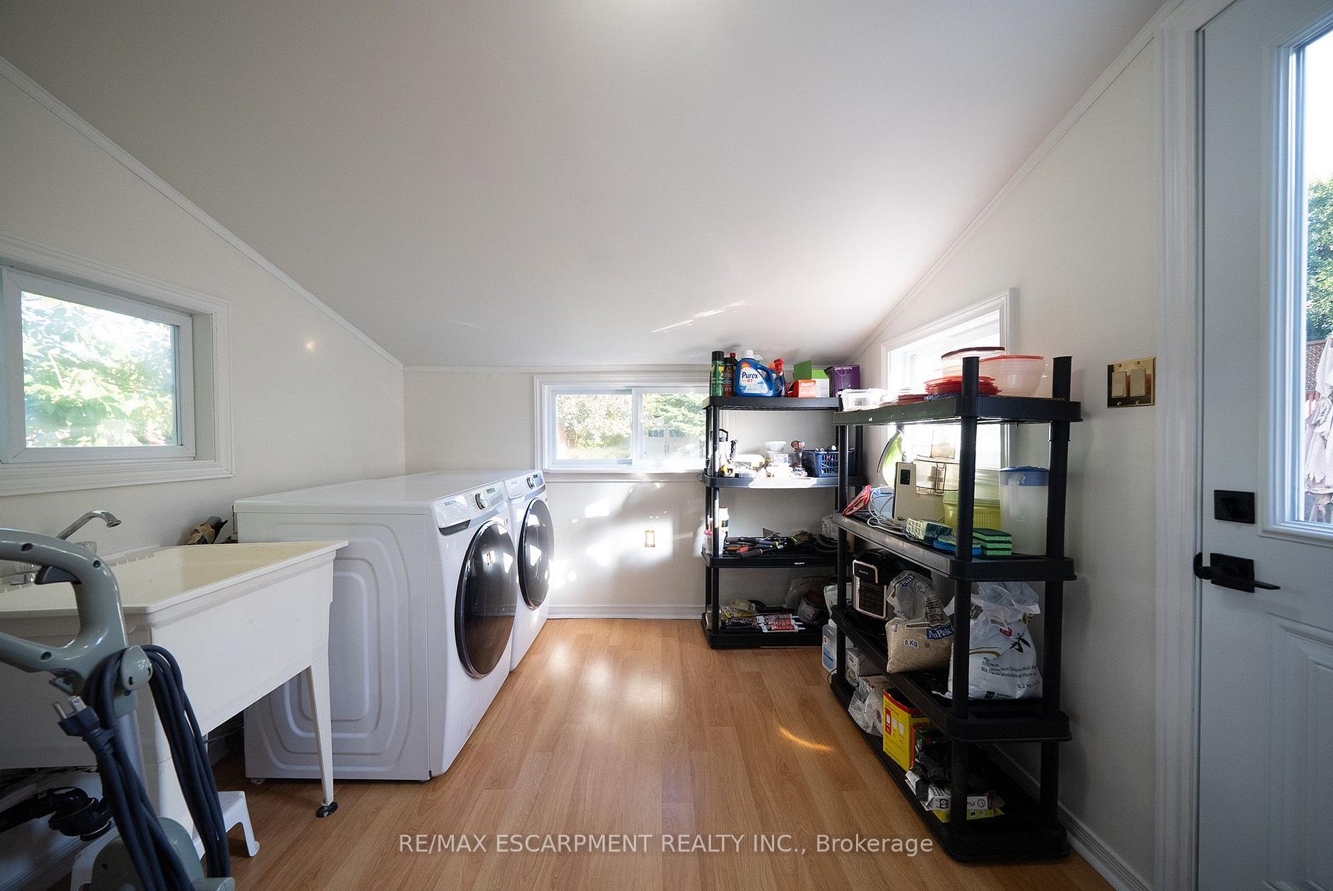 Photo 11 of 89 Salisbury Avenue, Brantford, Eagle Place — HOMEH