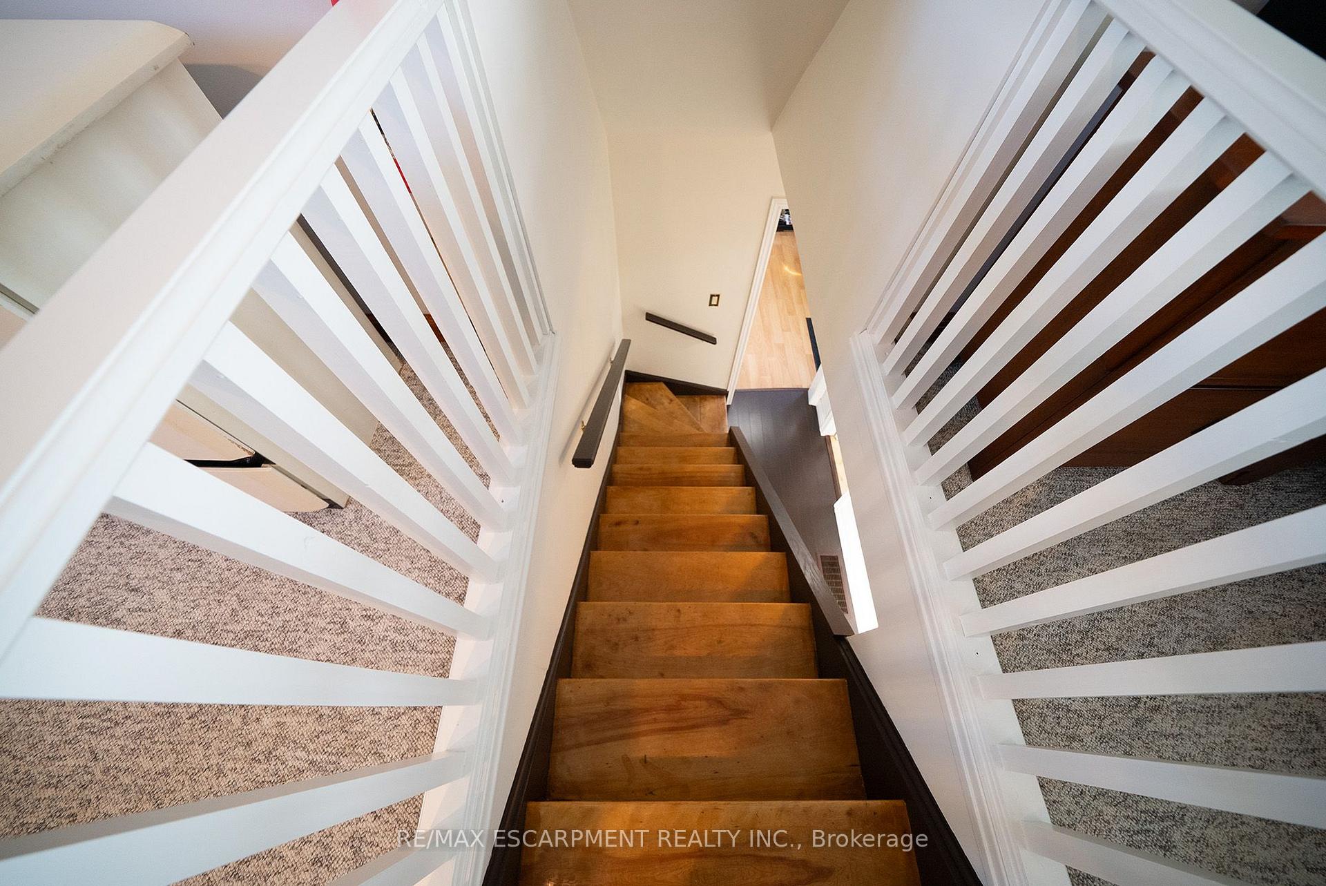 Photo 14 of 89 Salisbury Avenue, Brantford, Eagle Place — HOMEH