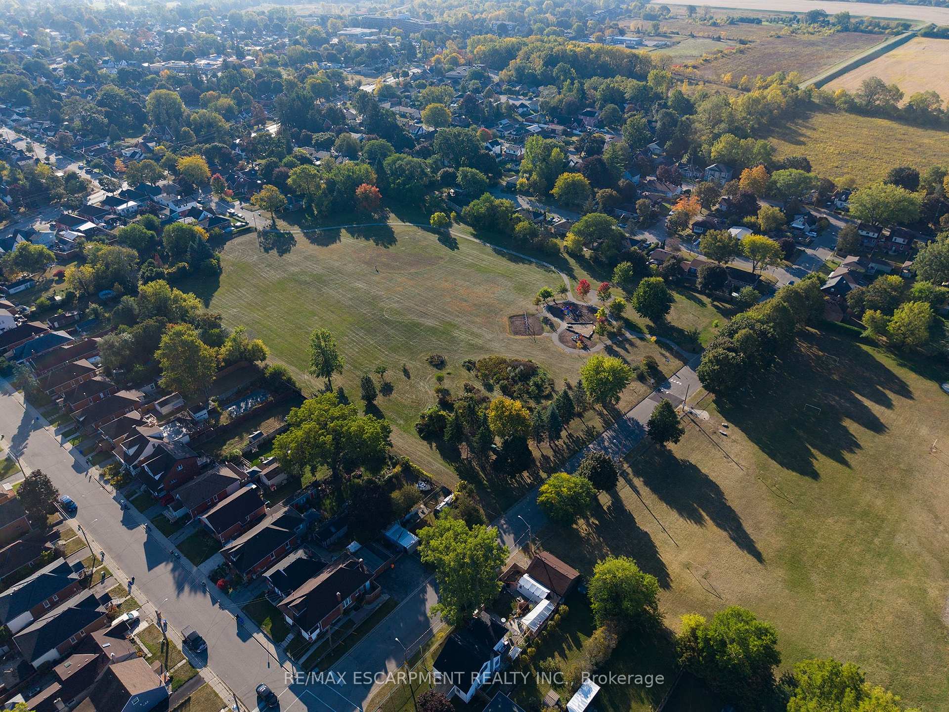 Photo 26 of 89 Salisbury Avenue, Brantford, Eagle Place — HOMEH