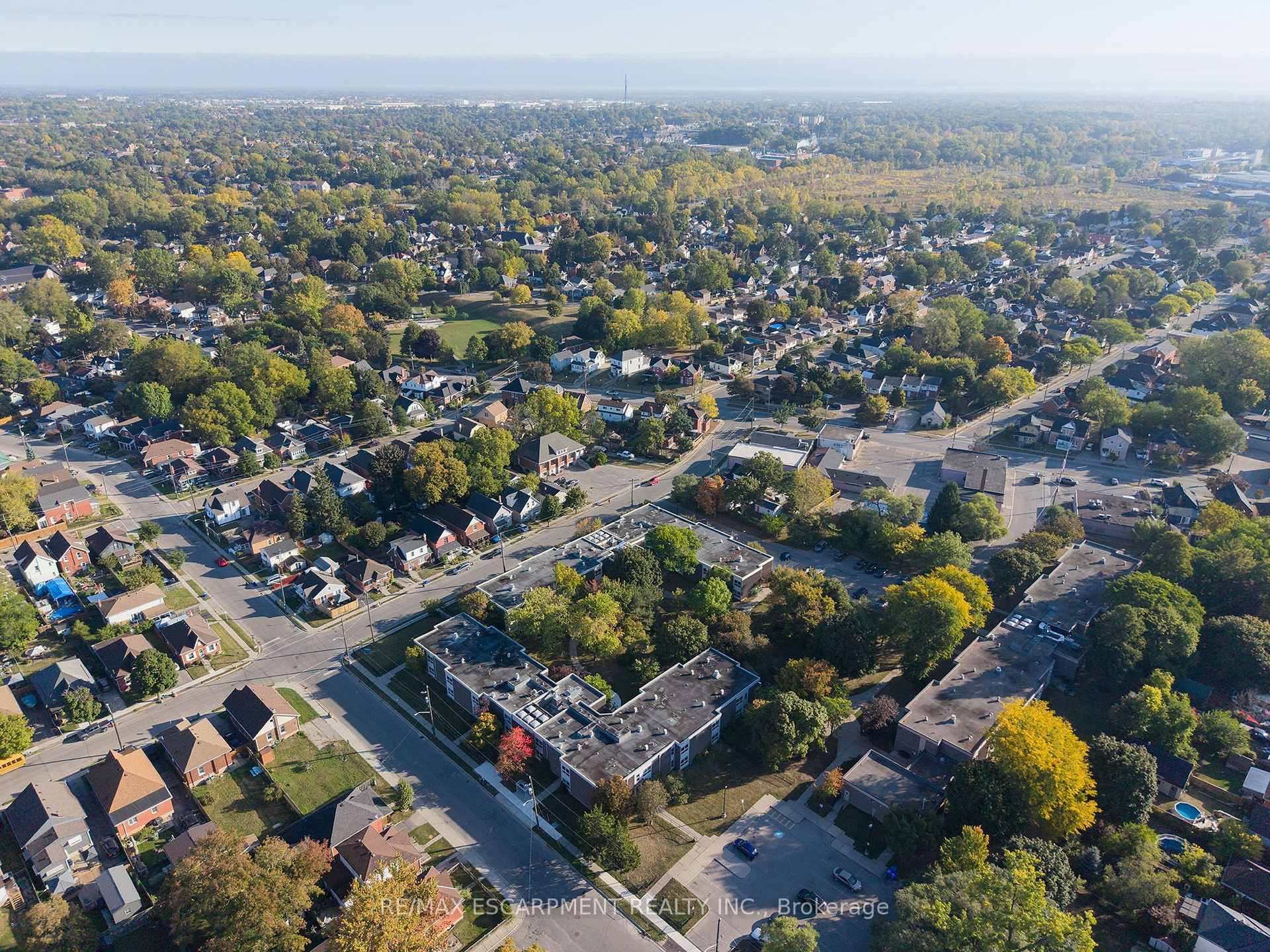 Photo 27 of 89 Salisbury Avenue, Brantford, Eagle Place — HOMEH