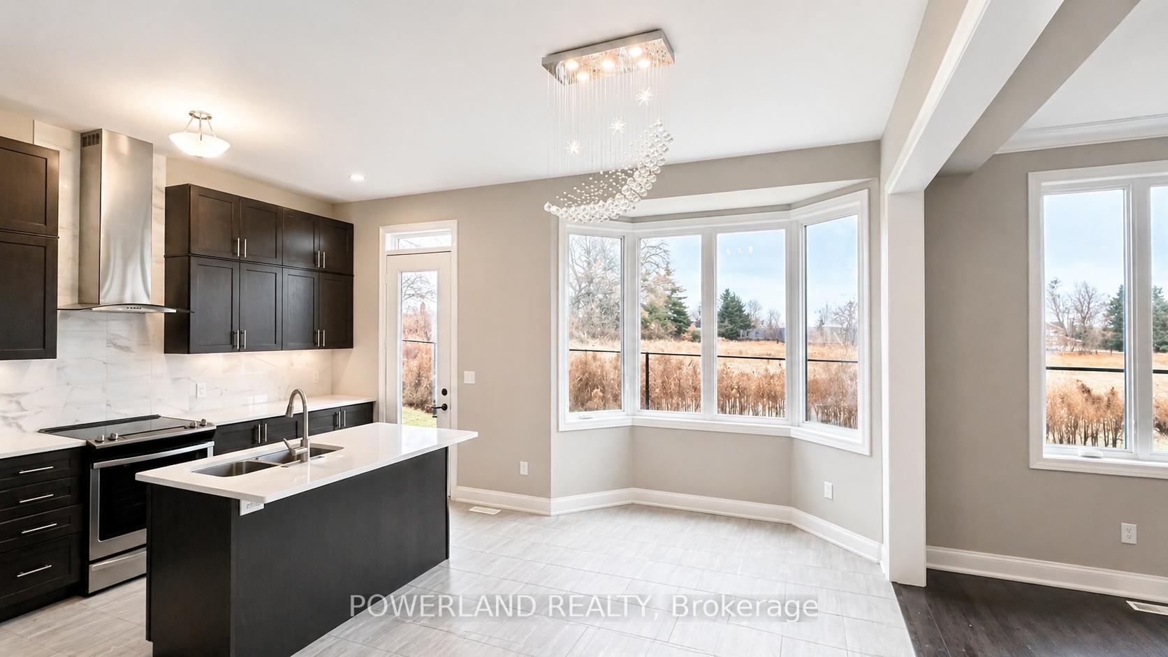 Photo 14 of 9 Cyprus Glen, East Gwillimbury, Holland Landing — HOMEH