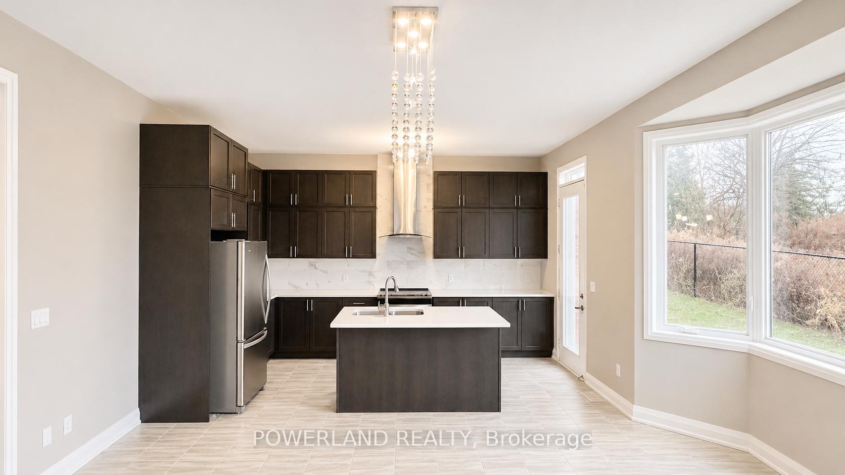 Photo 22 of 9 Cyprus Glen, East Gwillimbury, Holland Landing — HOMEH