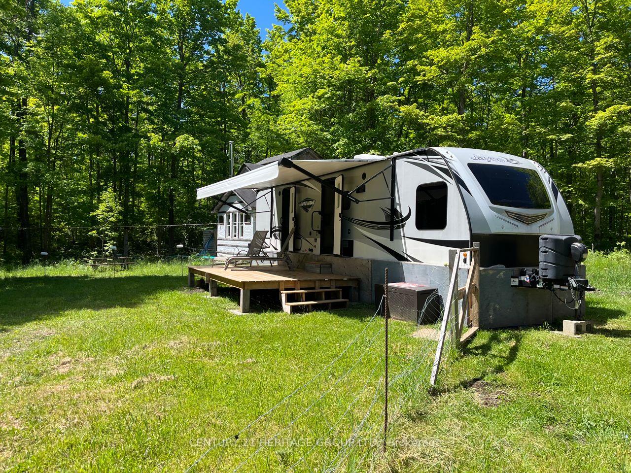 Photo 9 of 580223 Sideroad 60, Chatsworth — HOMEH