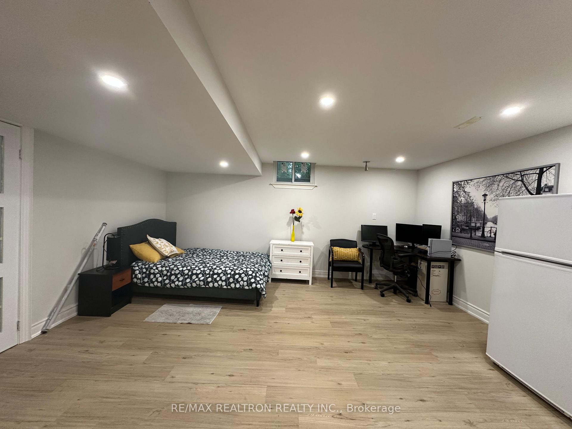 Photo 3 of Unit Bsmt, 111 Spring Blossom Crescent, Markham, Cachet — HOMEH