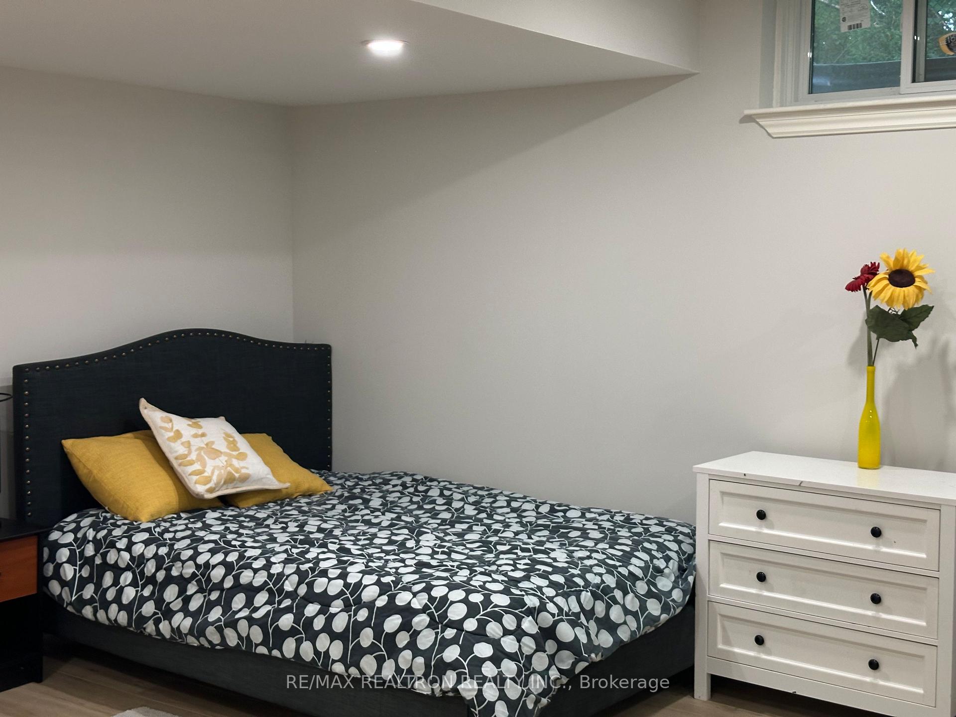 Photo 5 of Unit Bsmt, 111 Spring Blossom Crescent, Markham, Cachet — HOMEH