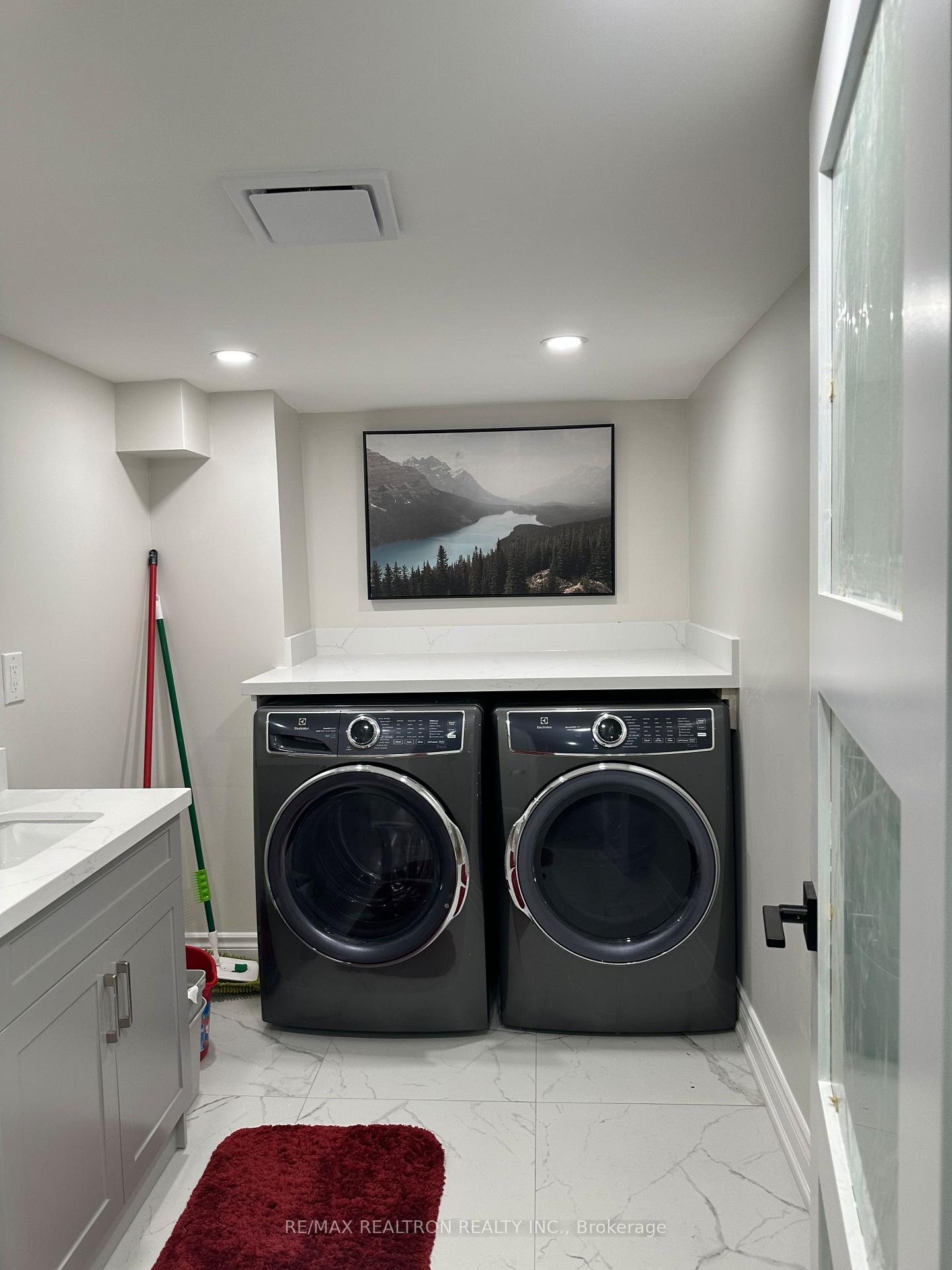 Photo 8 of Unit Bsmt, 111 Spring Blossom Crescent, Markham, Cachet — HOMEH