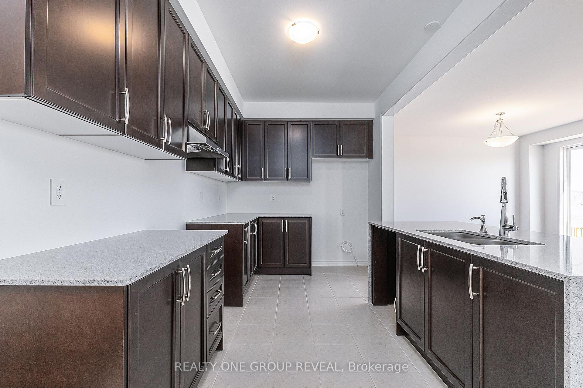 Photo 8 of 3435 Deepglade Path, Pickering, Rural Pickering — HOMEH